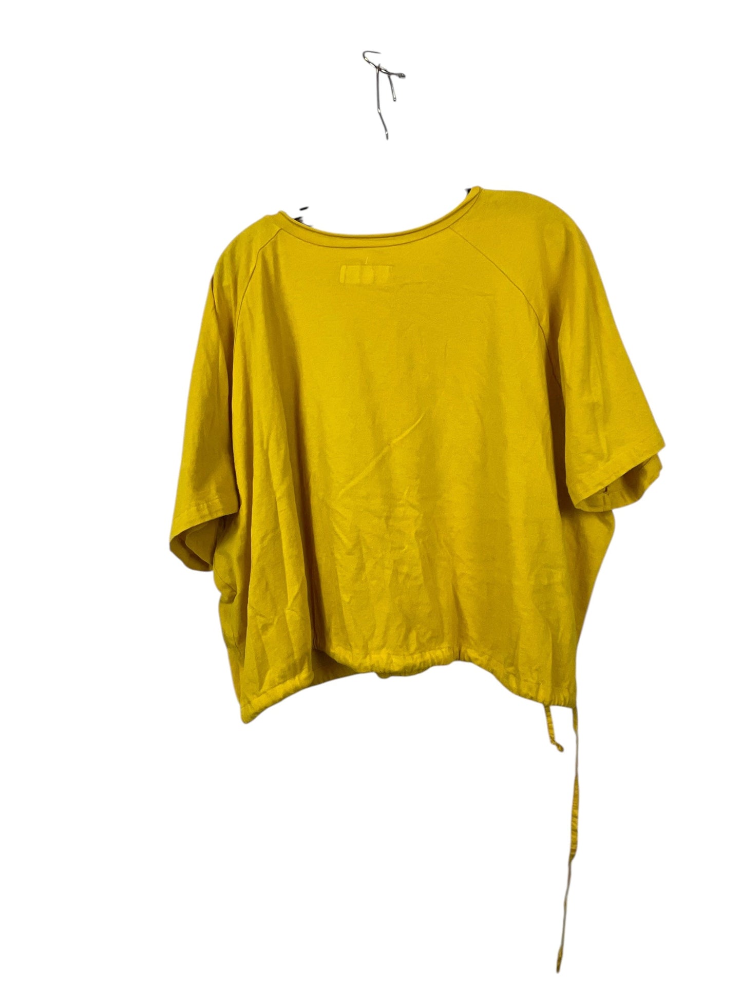 Top Short Sleeve Designer By Clothes Mentor In Yellow, Size: 0