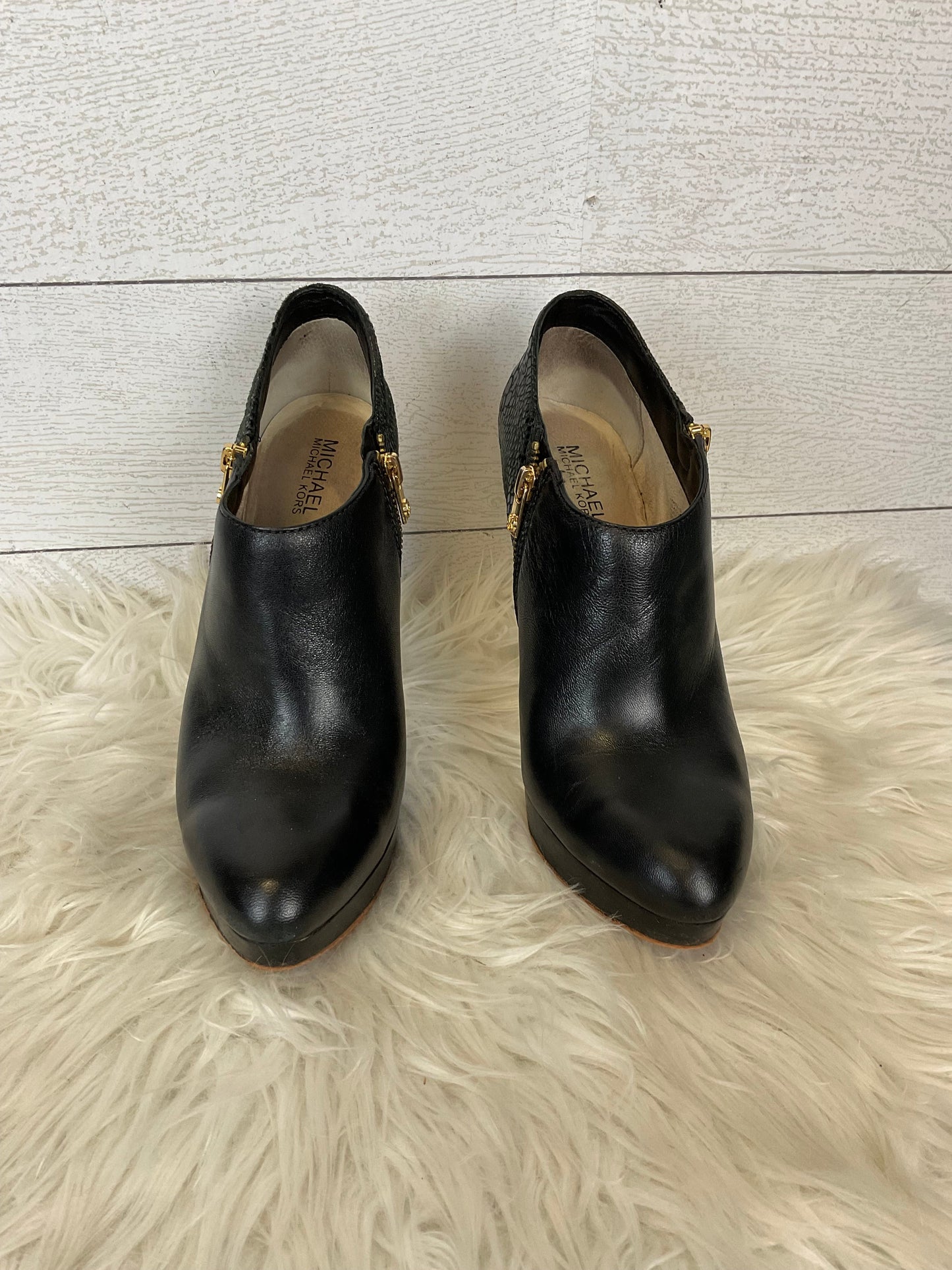 Shoes Designer By Michael Kors In Black, Size: 10