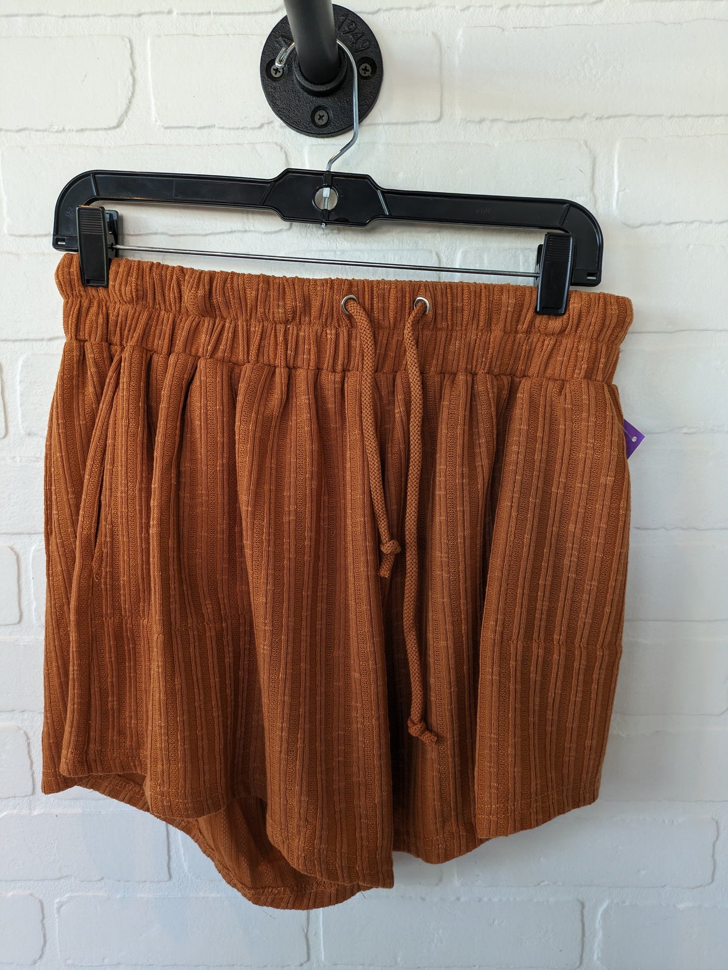 Lounge Set Shorts By Clothes Mentor  Size: L