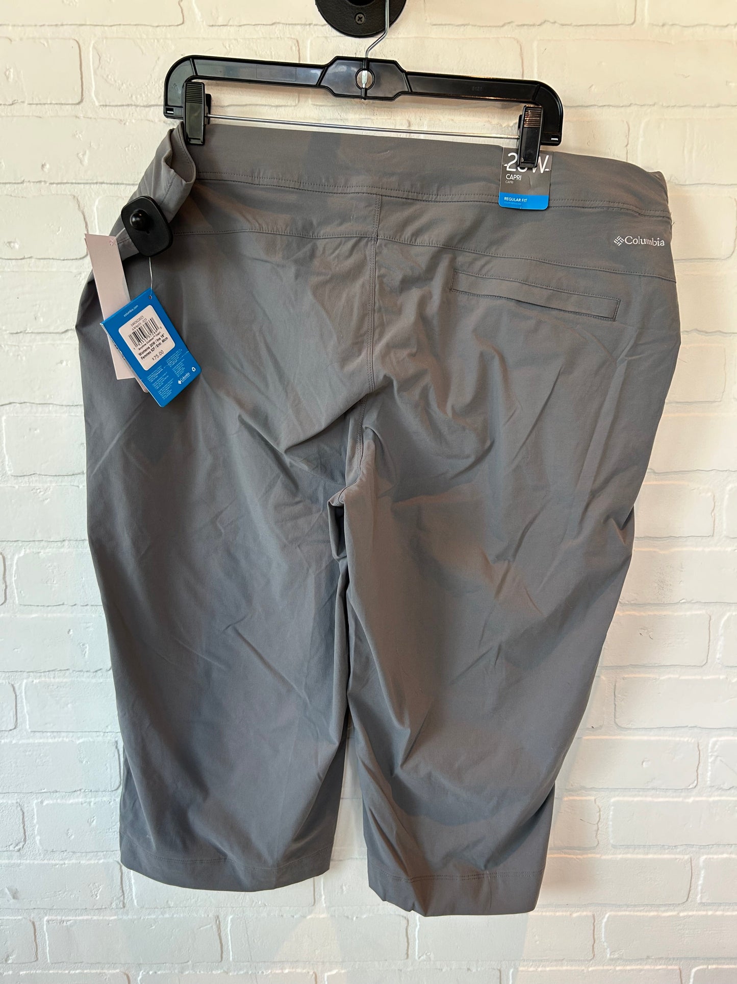 Grey Athletic Capris Columbia, Size 20