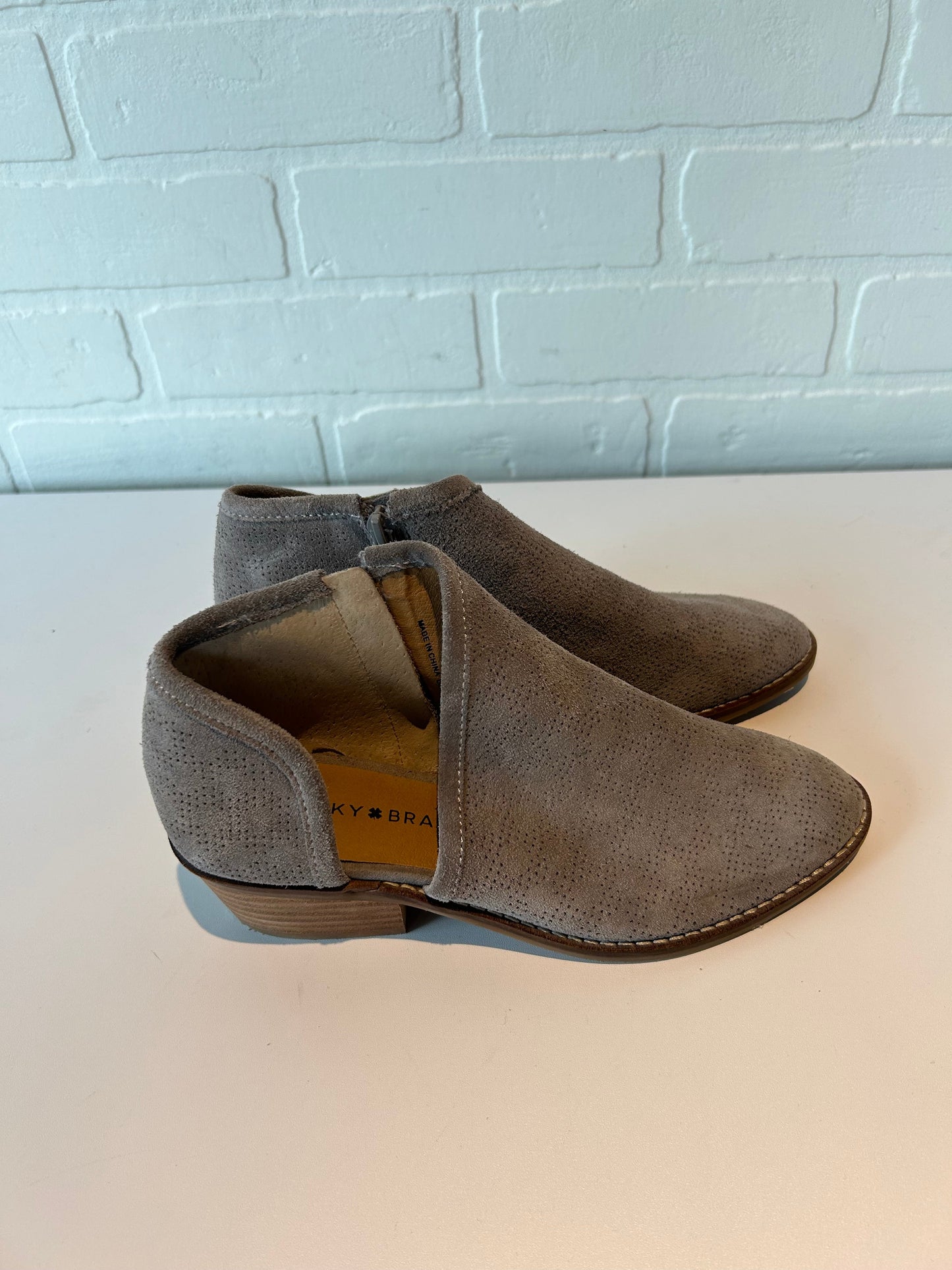 Boots Ankle Flats By Lucky Brand In Grey, Size: 6.5