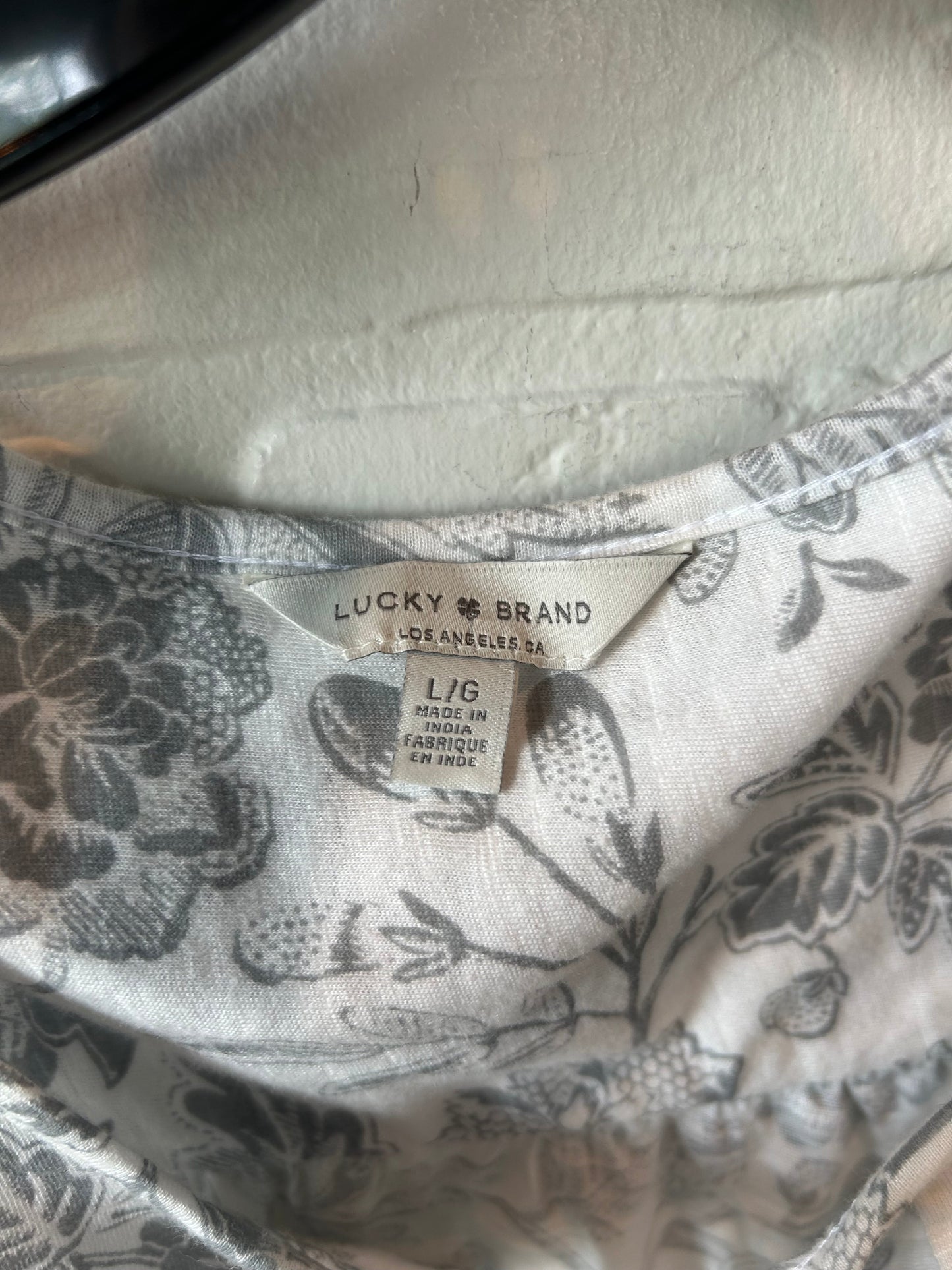 Top Long Sleeve By Lucky Brand In Grey & White, Size: L