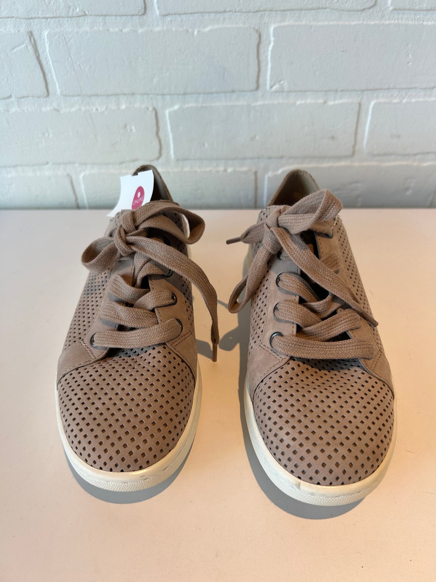 Shoes Sneakers By Eileen Fisher In Pink, Size: 7.5