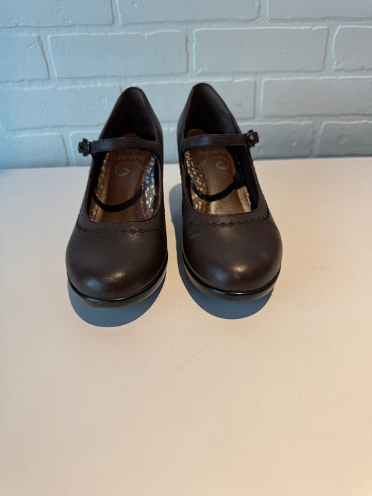 Shoes Heels Block By Dansko In Brown, Size: 7.5