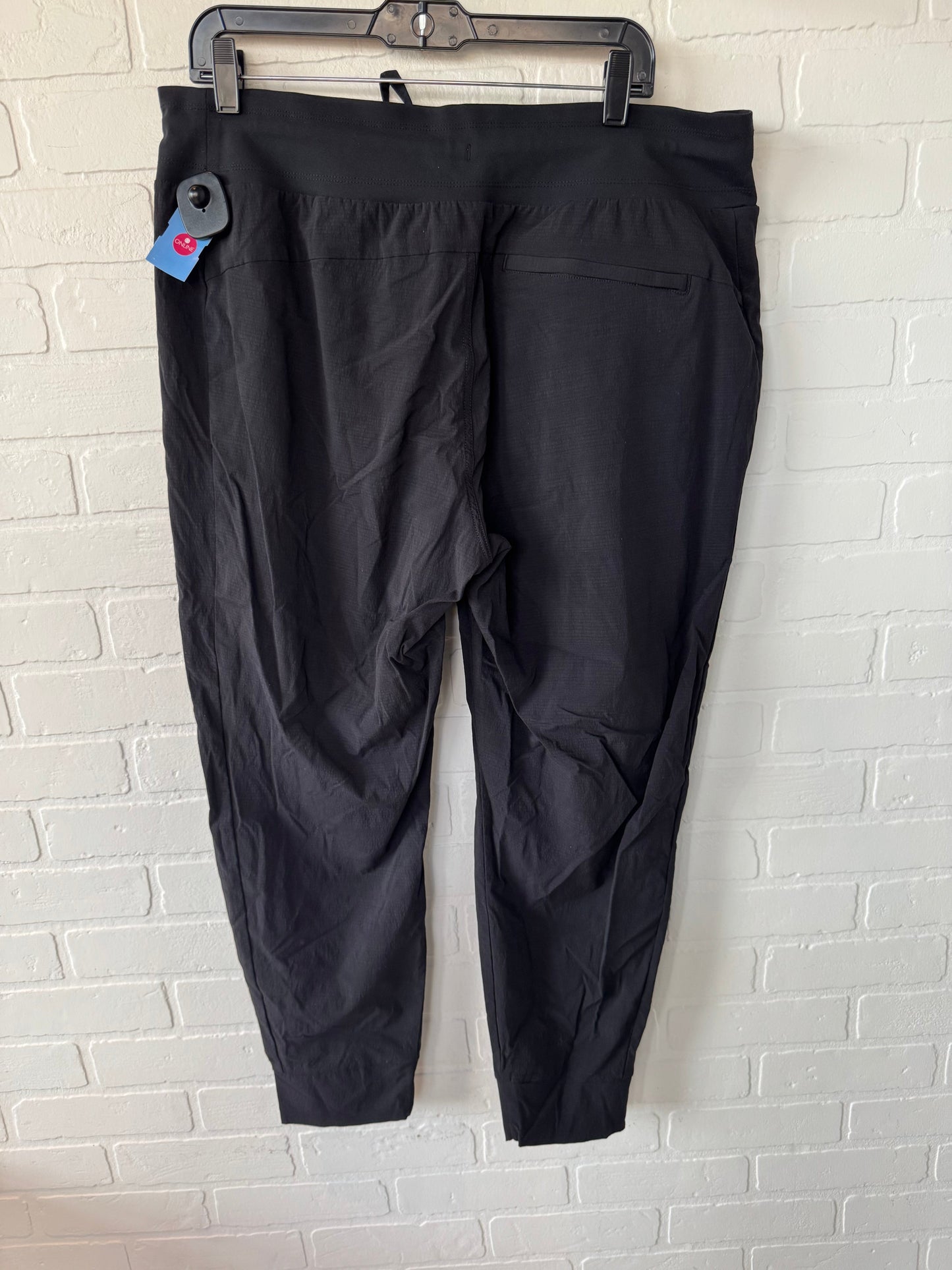 Athletic Pants By Athleta In Black, Size: 16