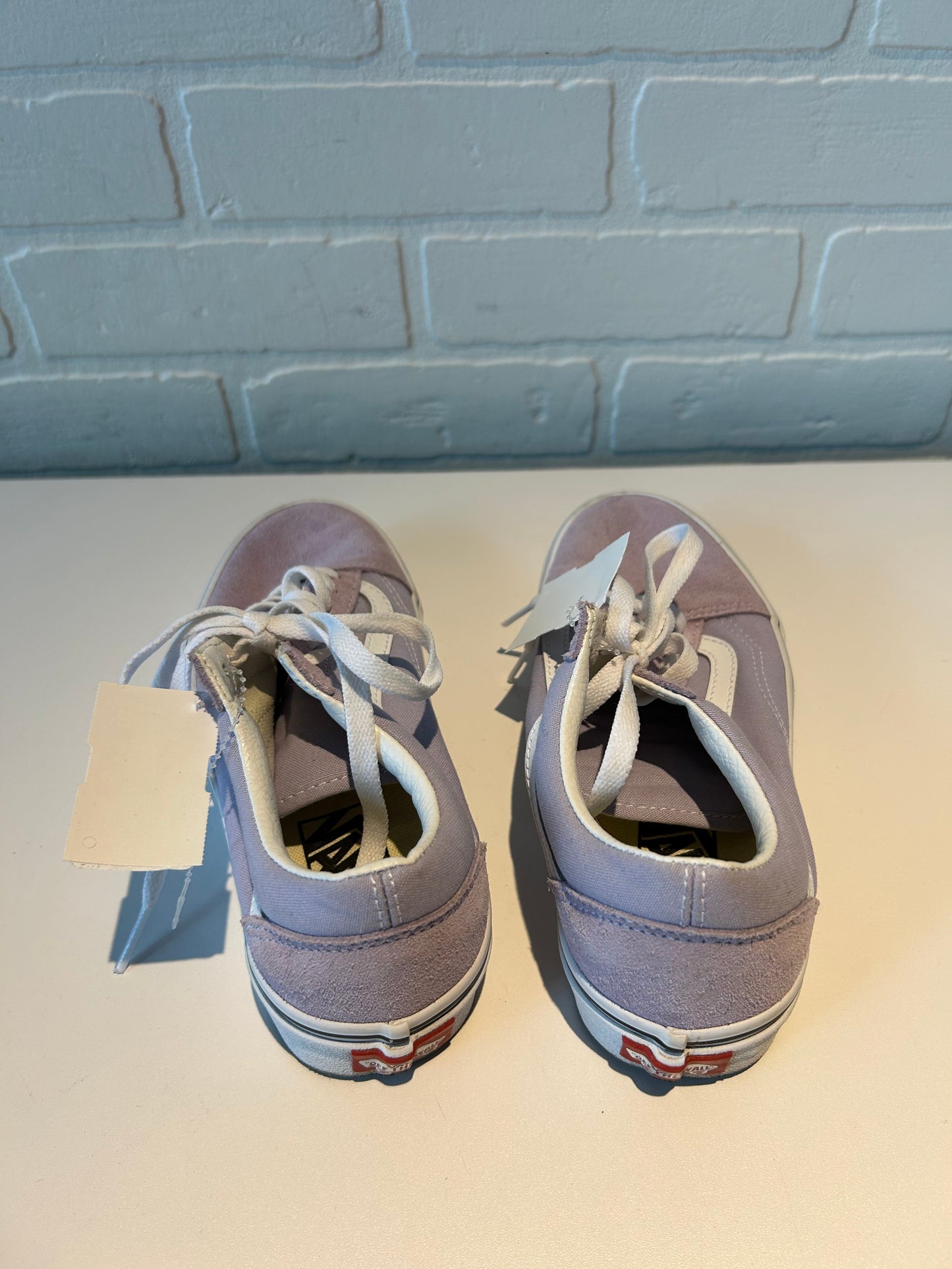 Shoes Sneakers By Vans In Purple, Size: 6.5