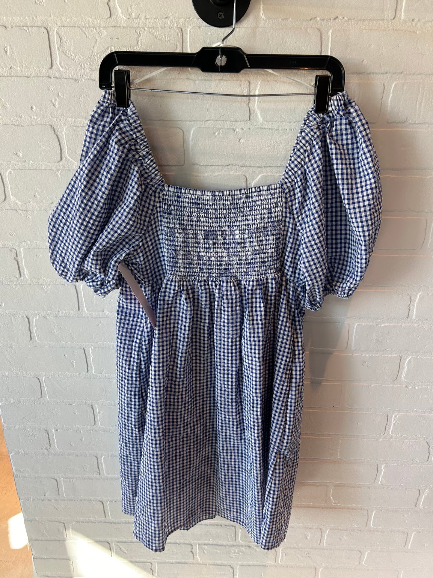 Dress Casual Short By Old Navy In Blue & White, Size: S