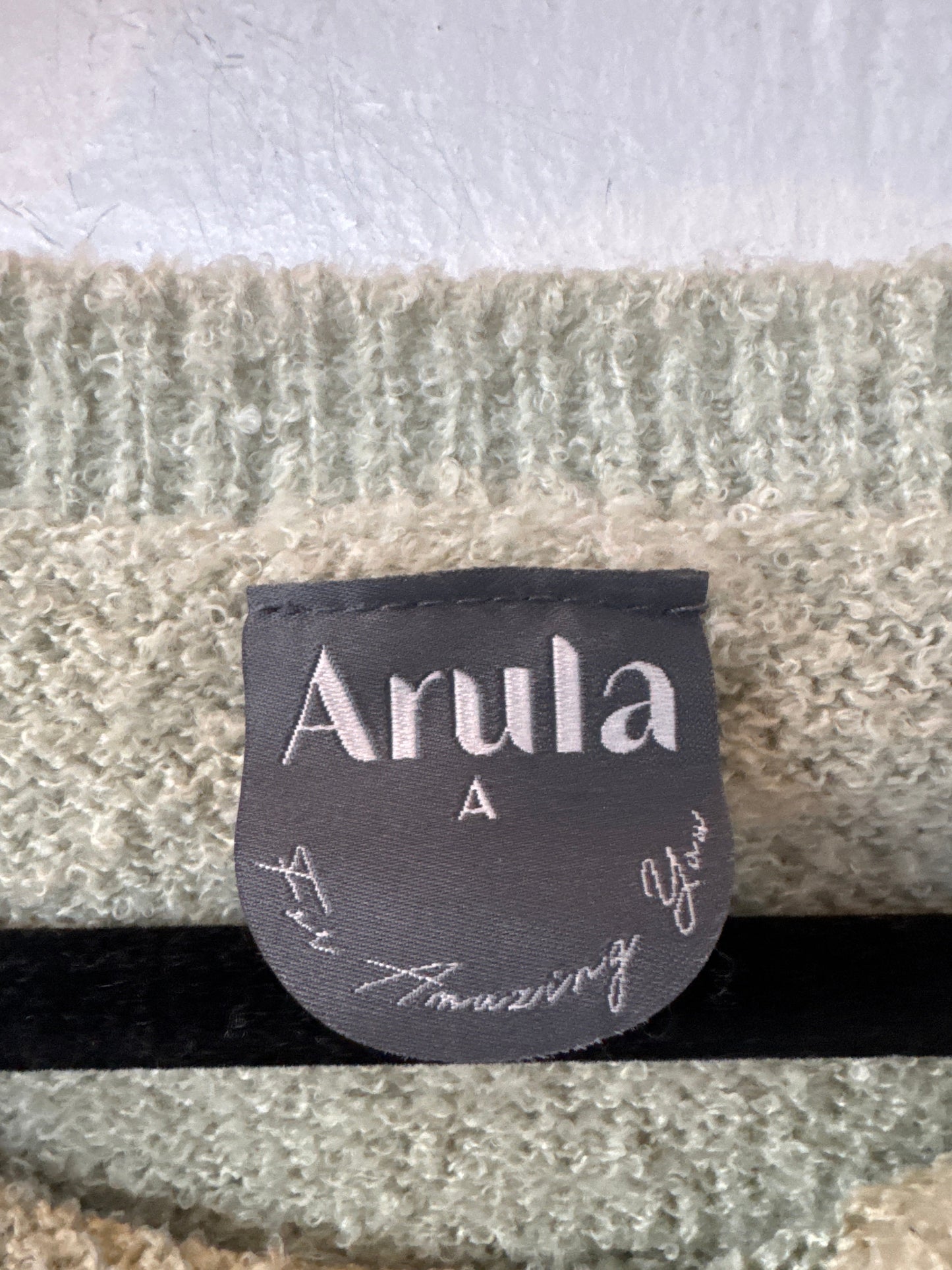 Sweater By ARULA In Green, Size: 1x