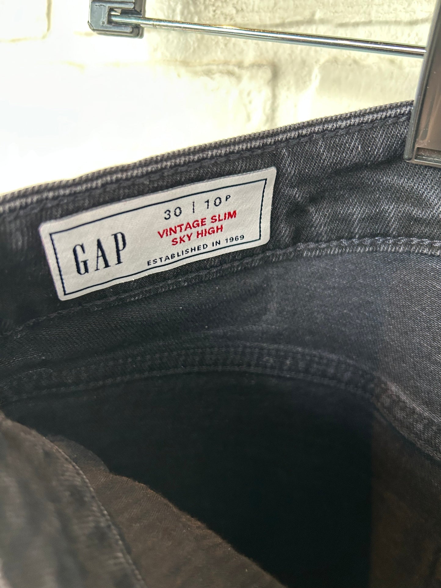 Jeans Straight By Gap In Black Denim, Size: 10p