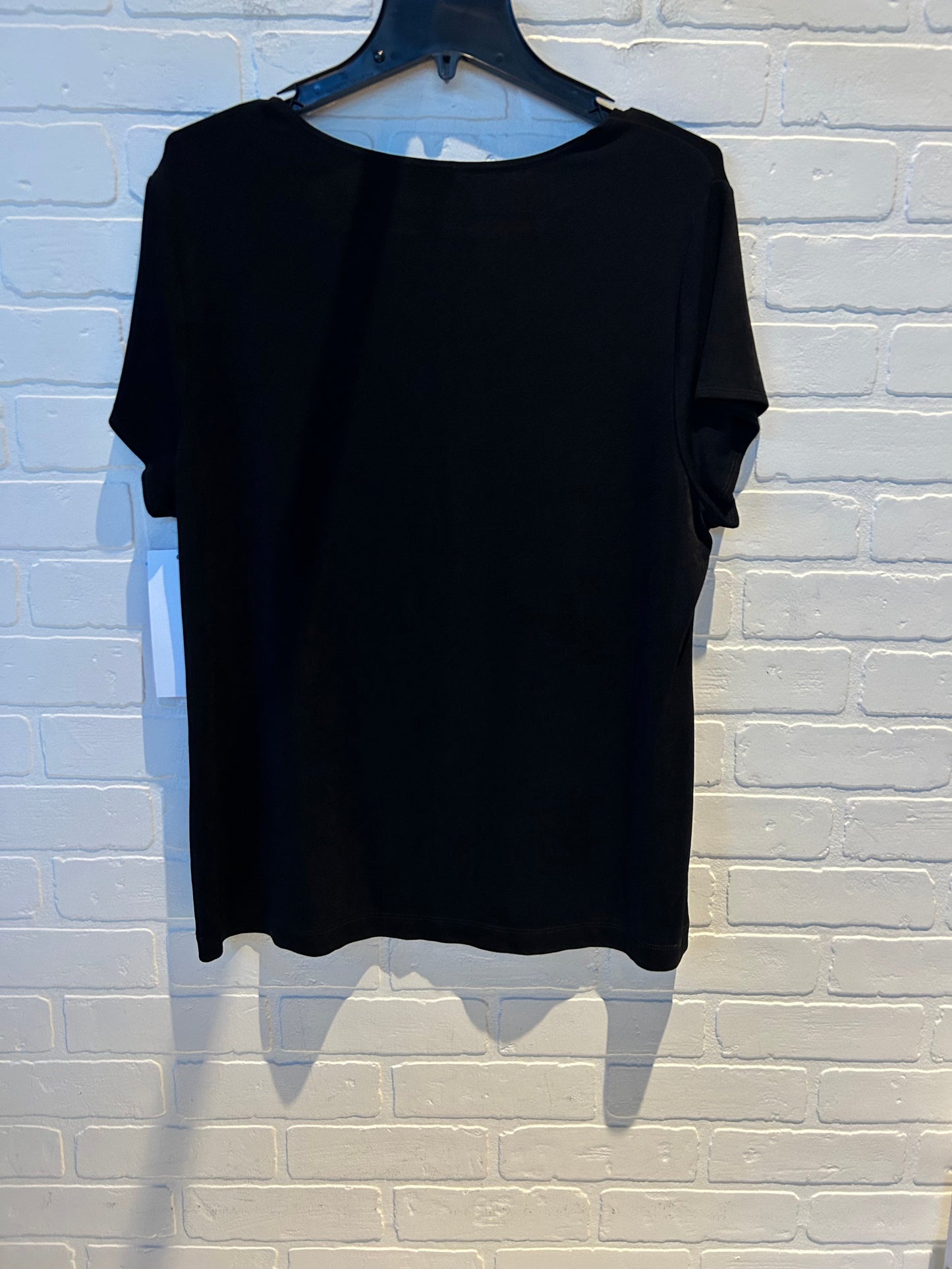 Top Short Sleeve By Chicos In Black, Size: Xl