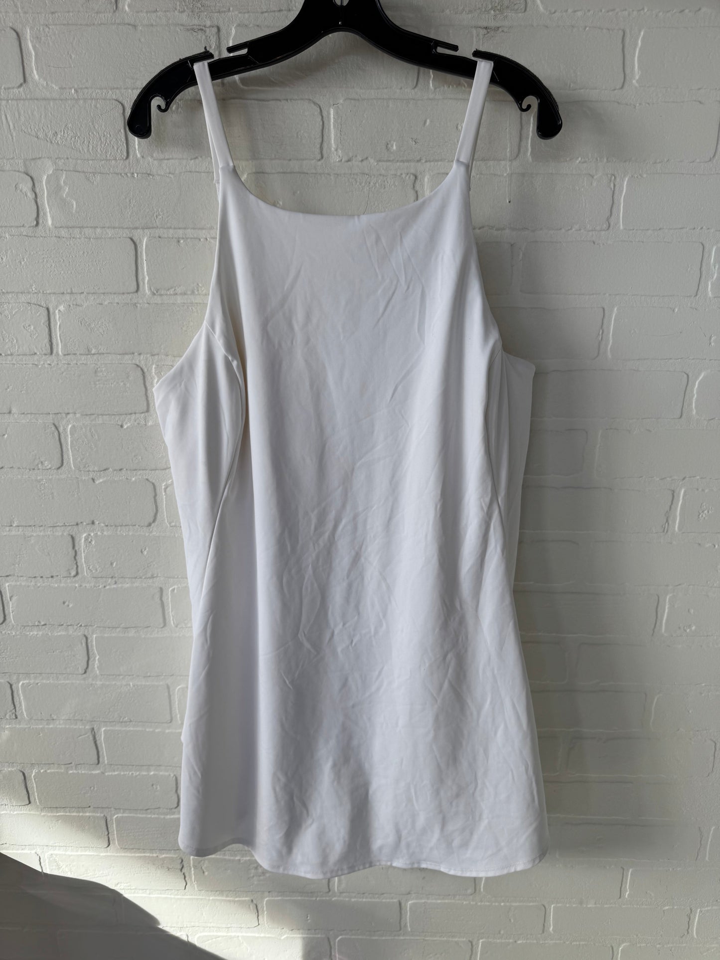 Athletic Dress By Old Navy In White, Size: 2x