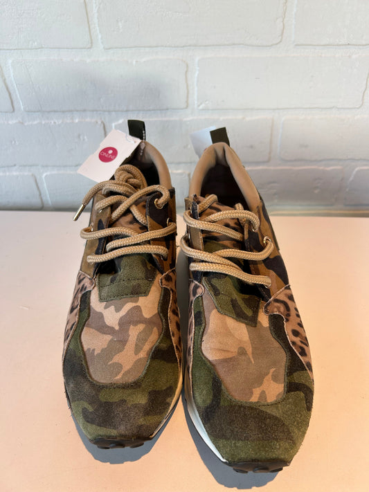 Shoes Sneakers By Steve Madden In Camouflage Print, Size: 8