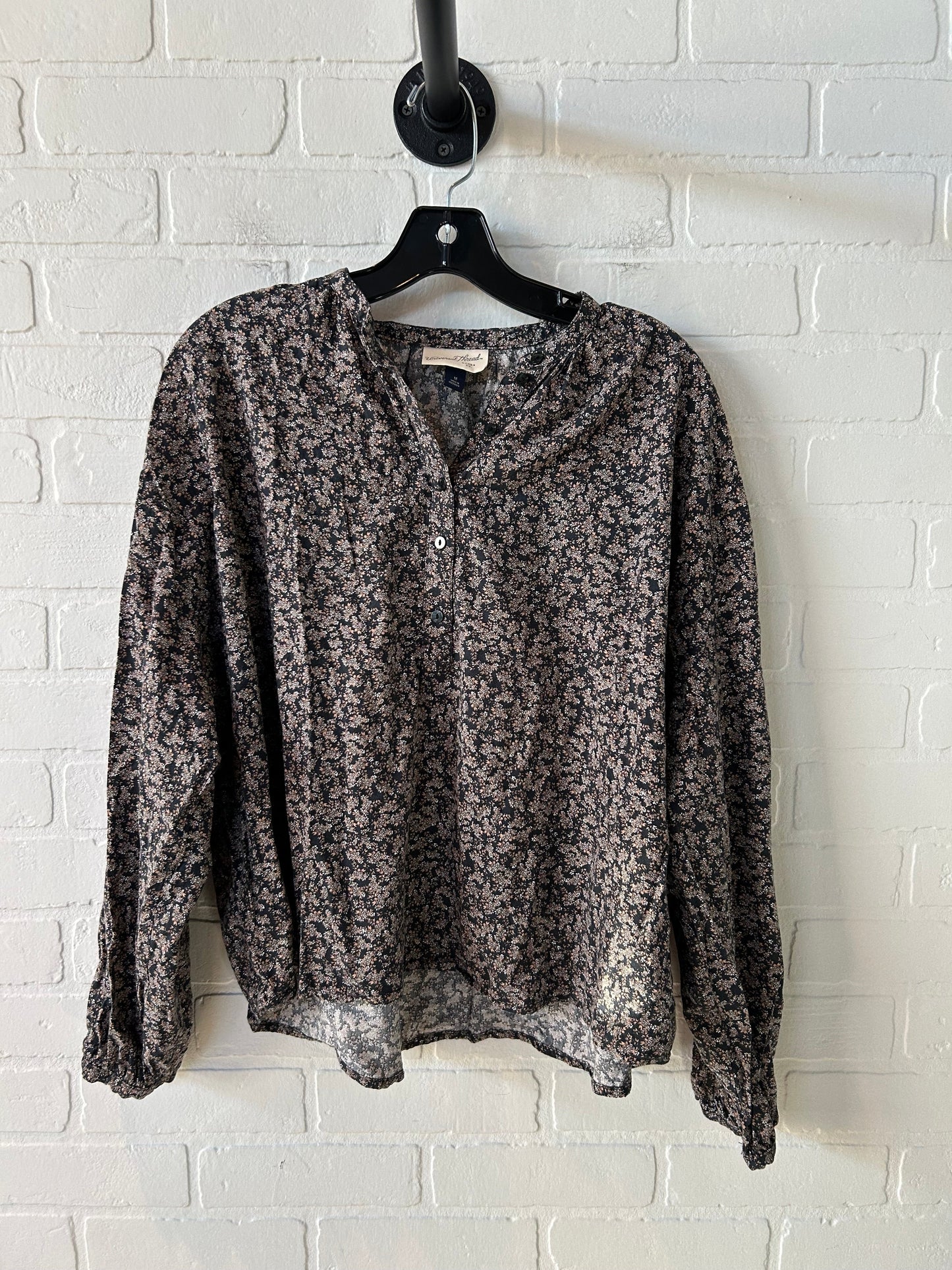 Top Long Sleeve By Universal Thread In Black & Brown, Size: M