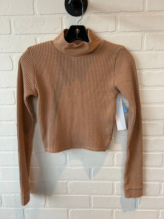 Top Long Sleeve Basic By Aerie In Tan, Size: S