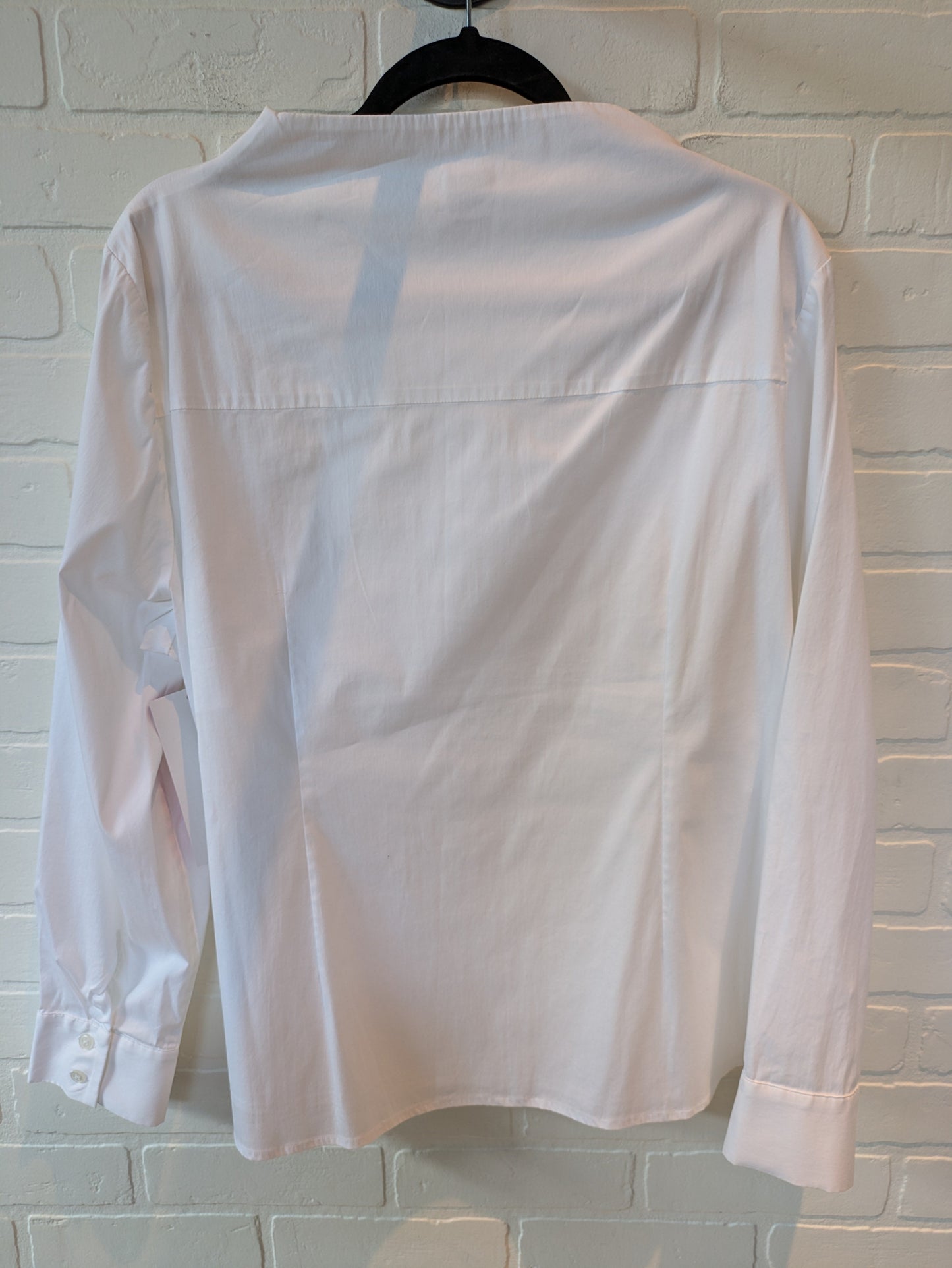 Top Long Sleeve By Chicos In White, Size: Xl