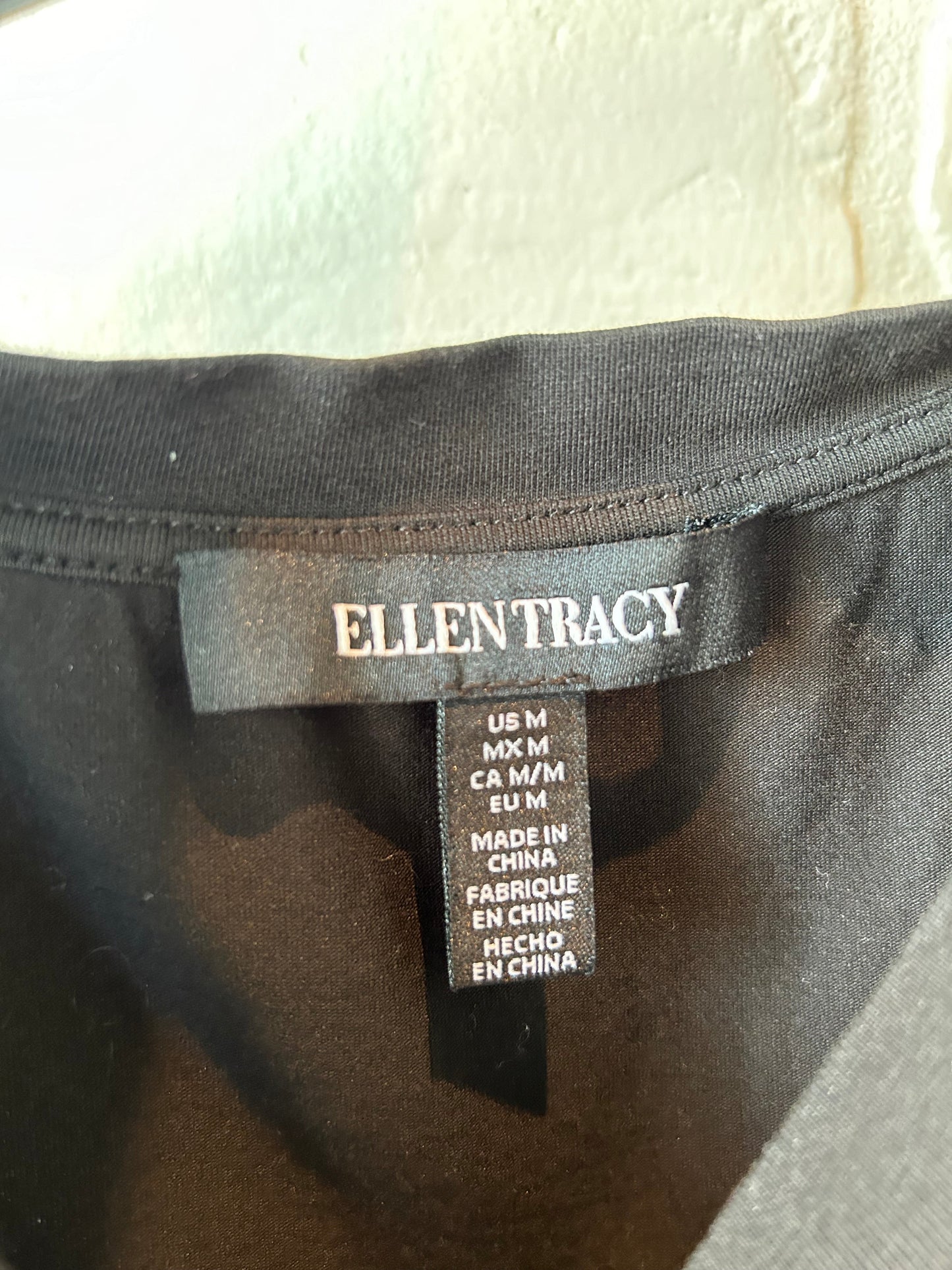 Top Short Sleeve By Ellen Tracy In Black, Size: M