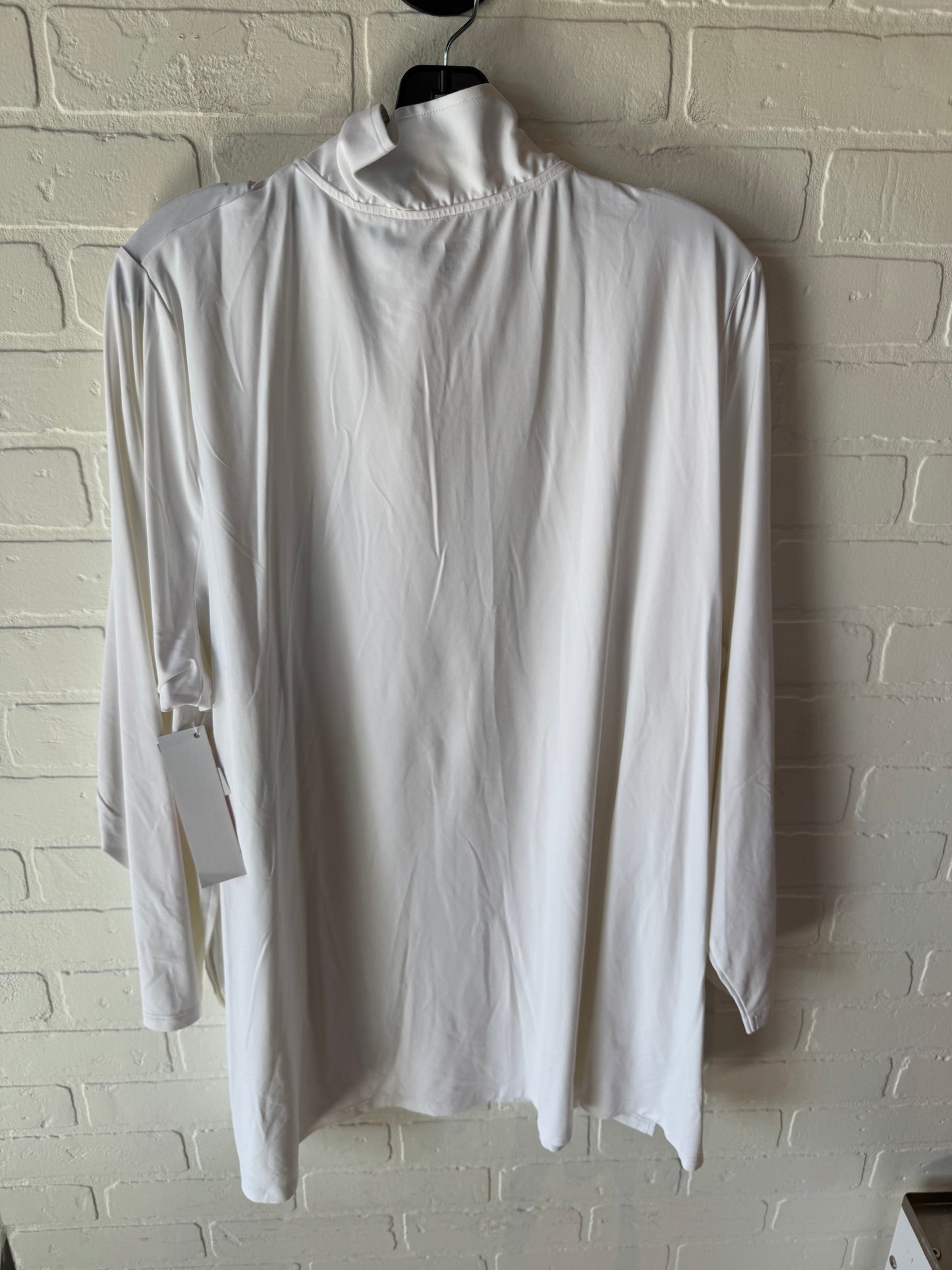 Athletic Top Long Sleeve Collar By Lands End In White, Size: 3x