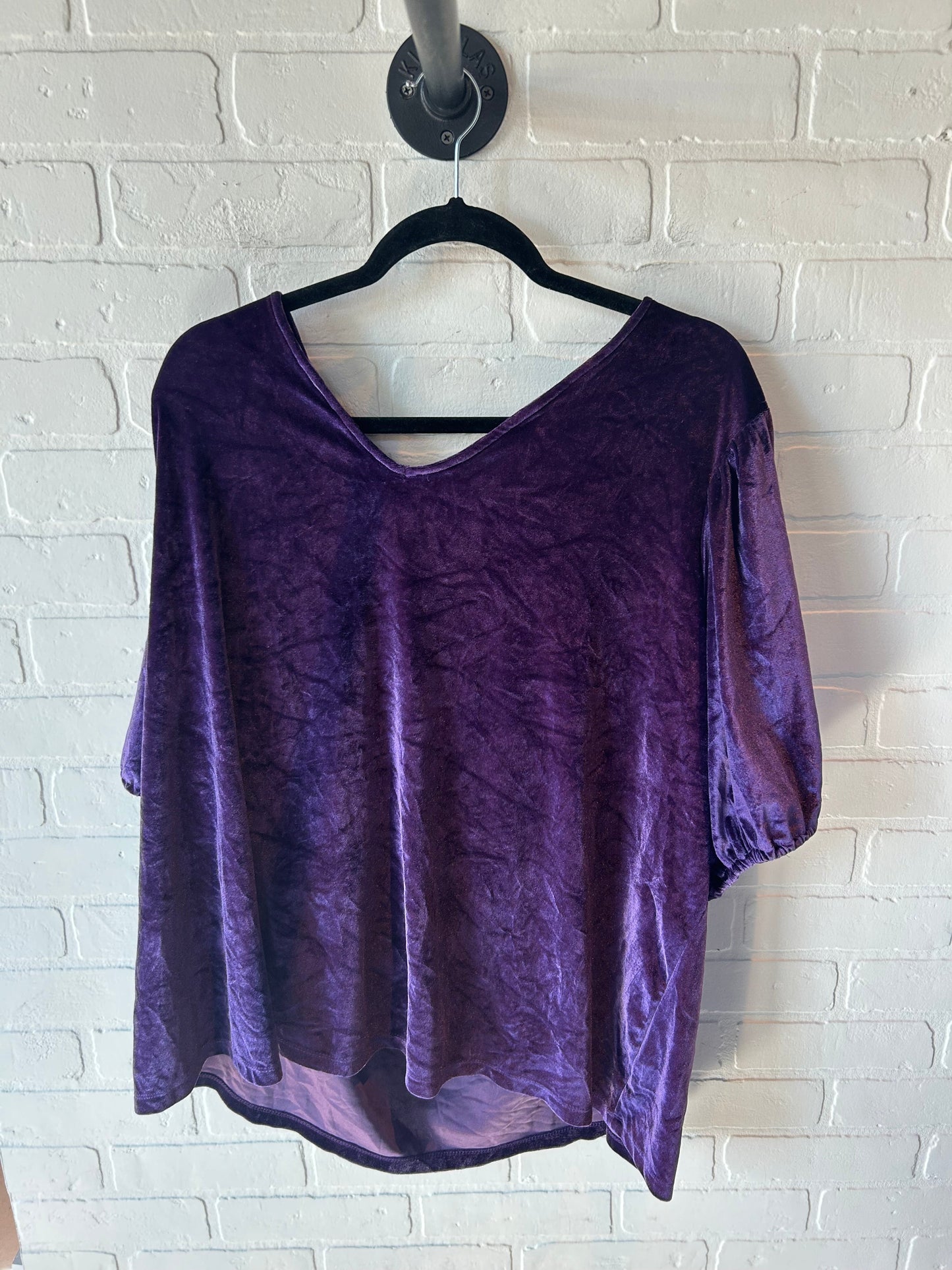 Top Short Sleeve By Liz Claiborne In Purple, Size: 3x