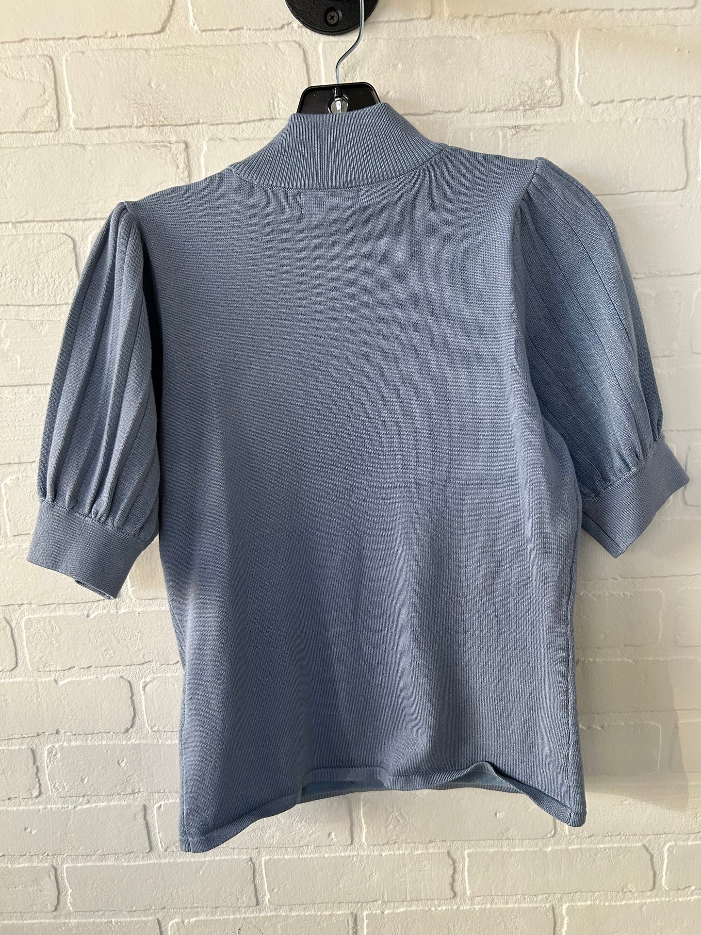 Sweater Short Sleeve By Tahari By Arthur Levine In Blue, Size: Xs