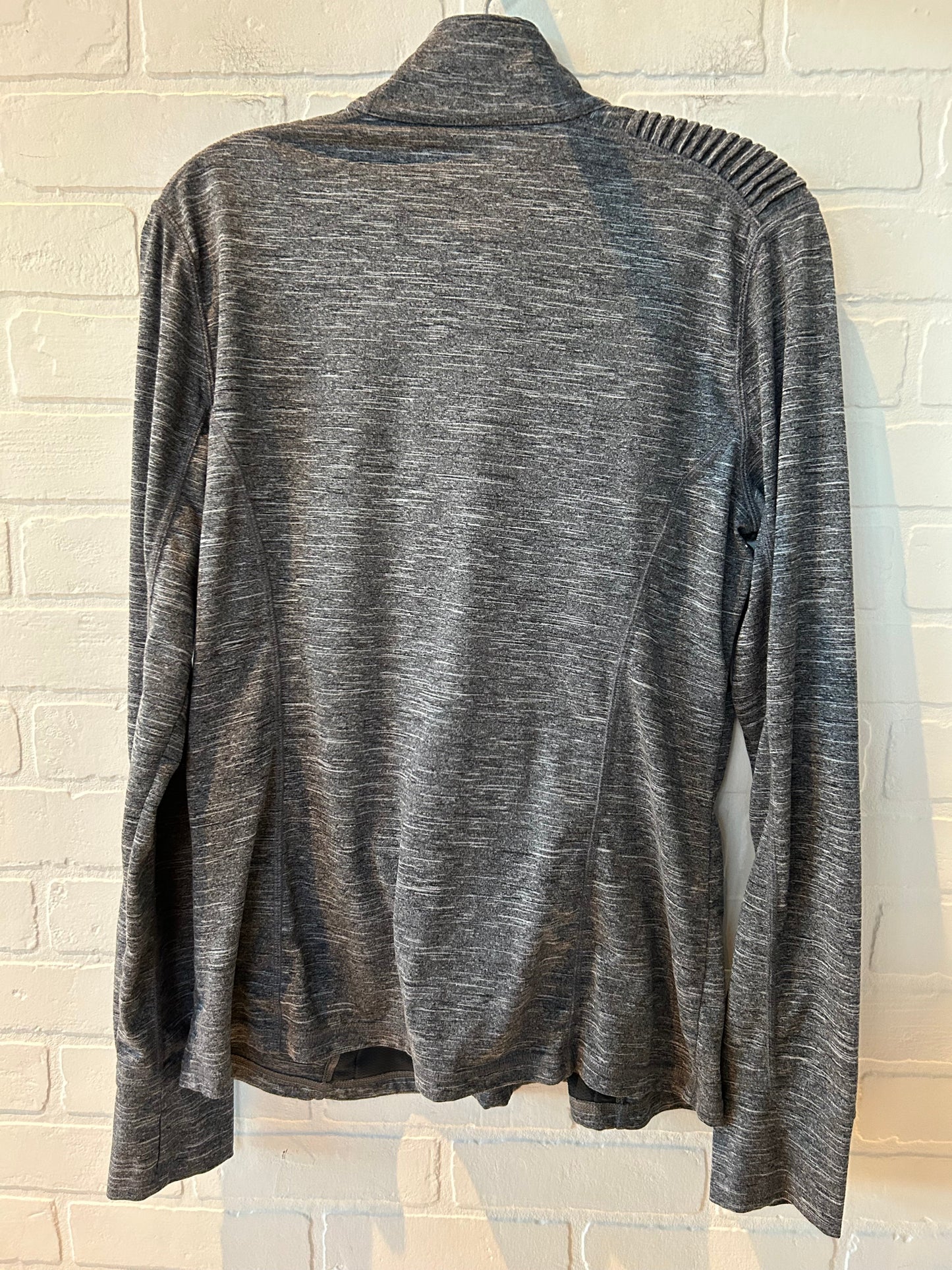 Athletic Top Long Sleeve Collar By Xersion In Grey, Size: L