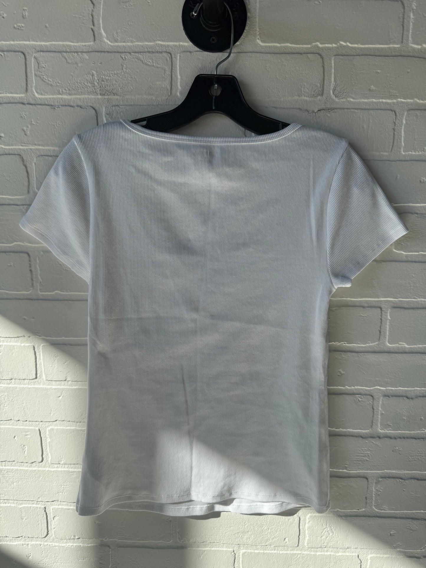 Top Short Sleeve Basic By Old Navy In White, Size: M