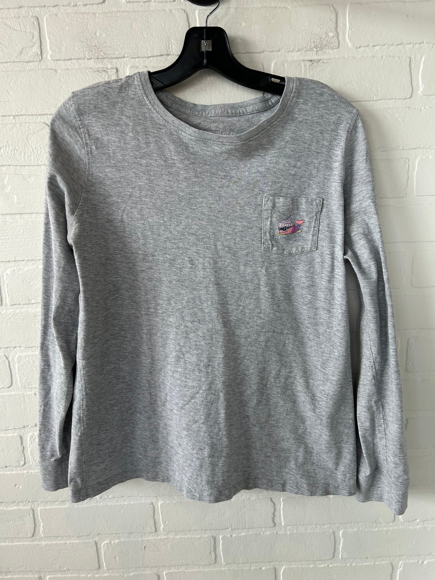 Top Long Sleeve Basic By Vineyard Vines In Grey, Size: M