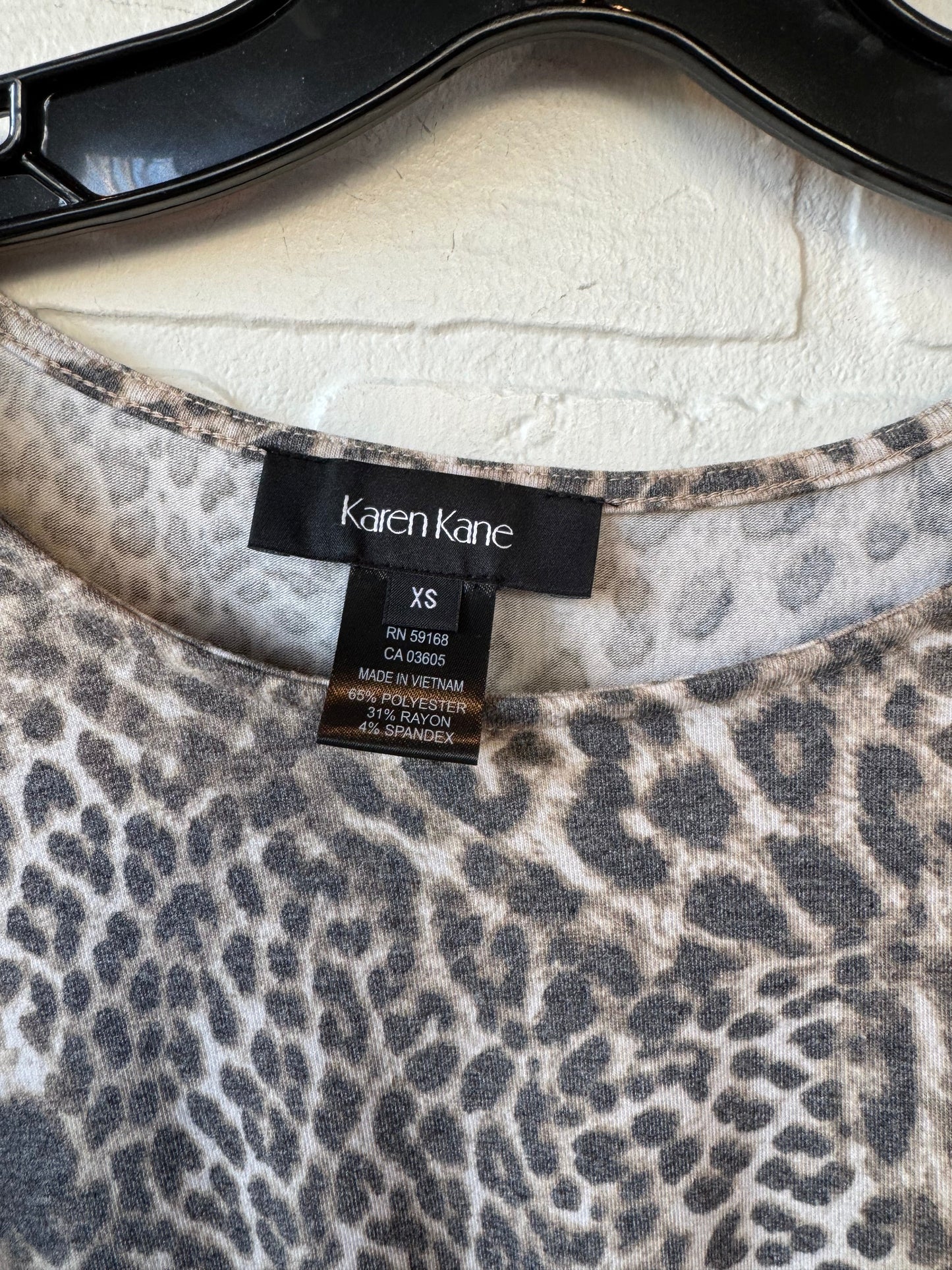 Top Long Sleeve By Karen Kane In Black & Brown, Size: Xs