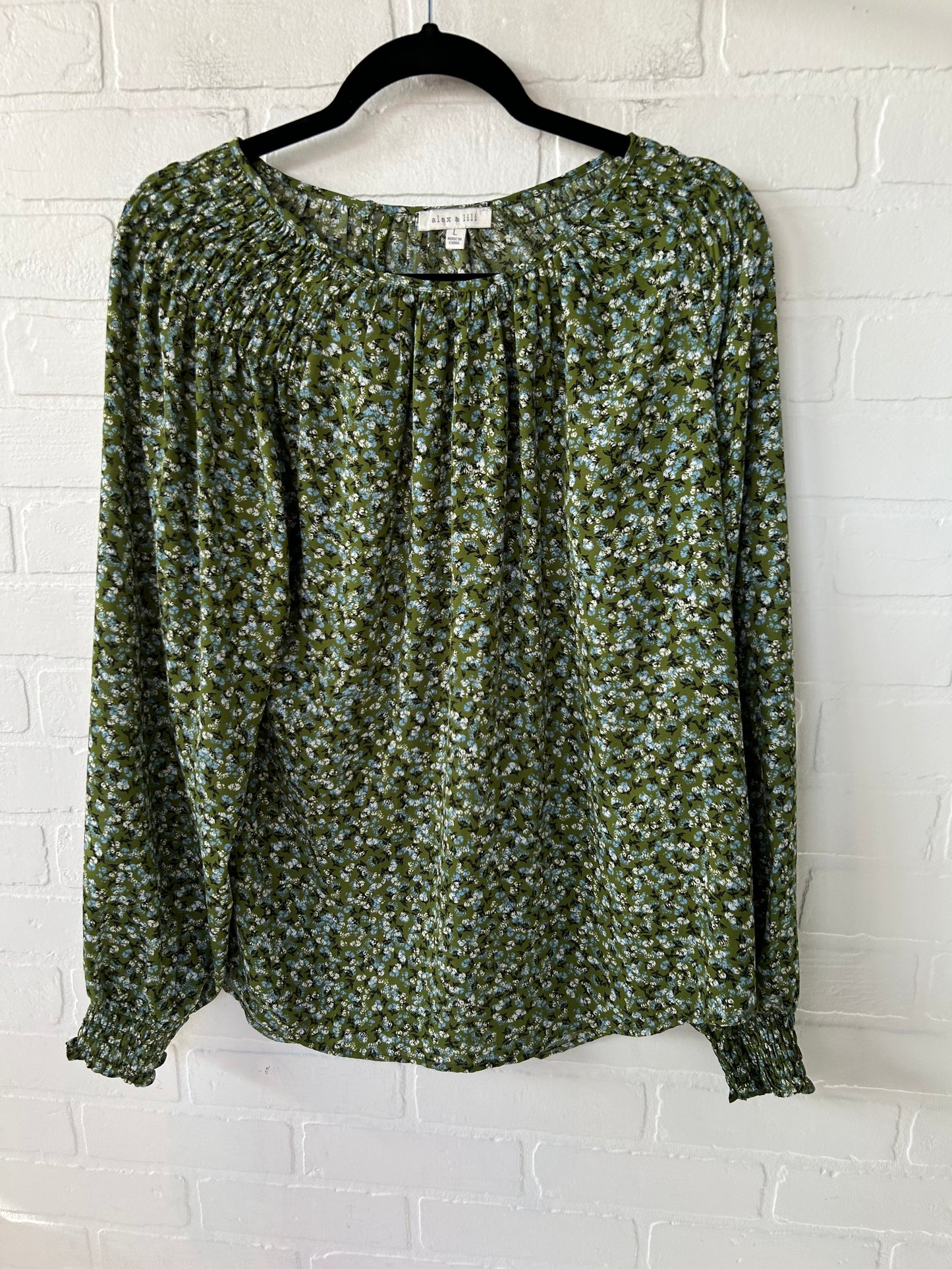 Top Long Sleeve By Alex & Lilli In Green, Size: L