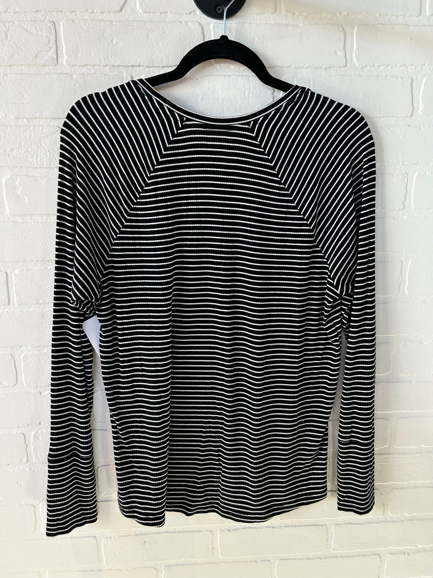 Top Long Sleeve Basic By Aerie In Black & White, Size: L