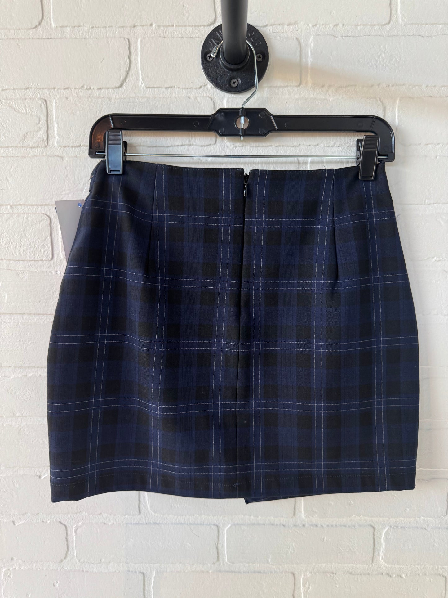 Skirt Mini & Short By Express In Black & Blue, Size: 0