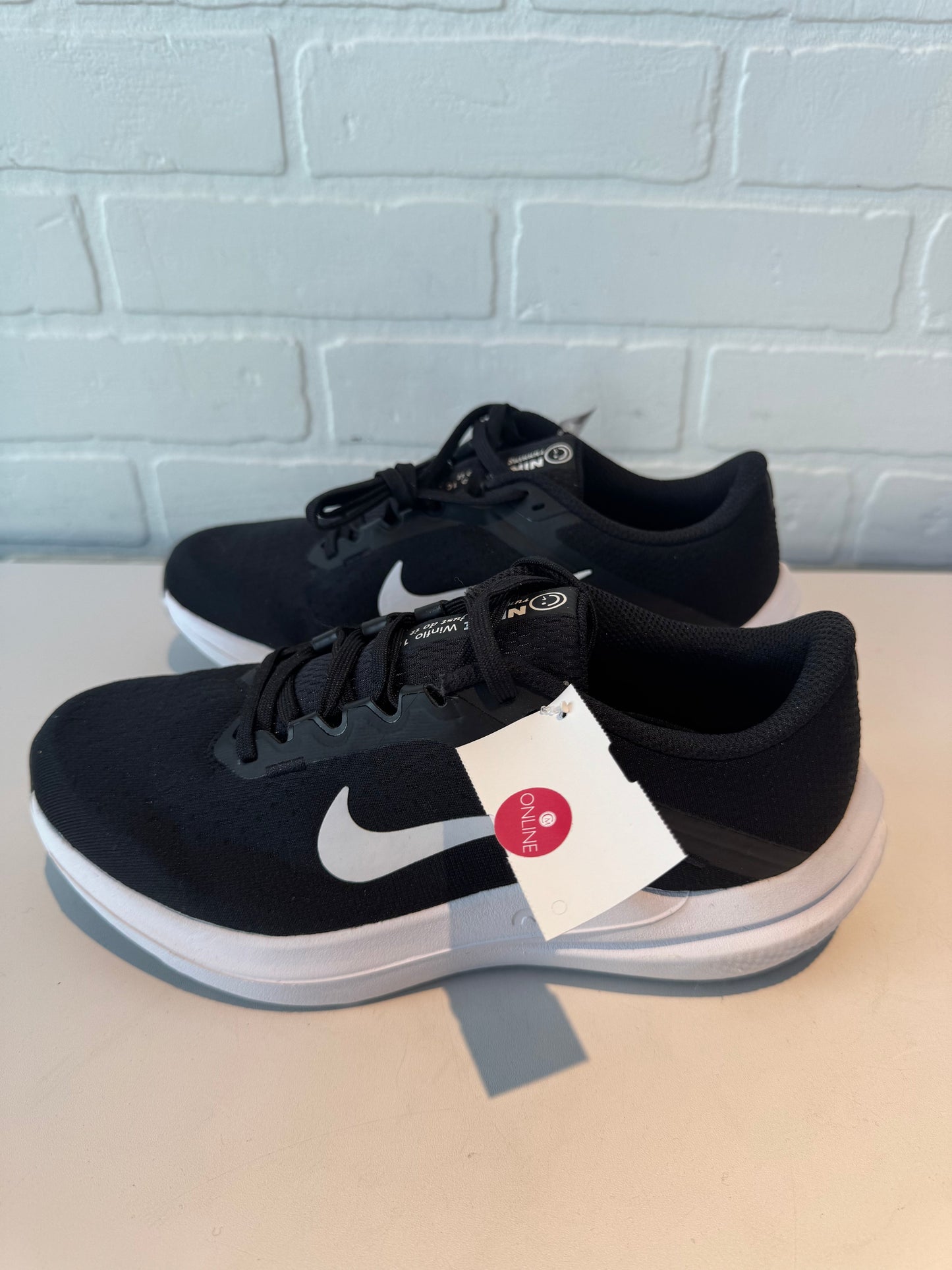 Shoes Athletic By Nike In Black, Size: 7