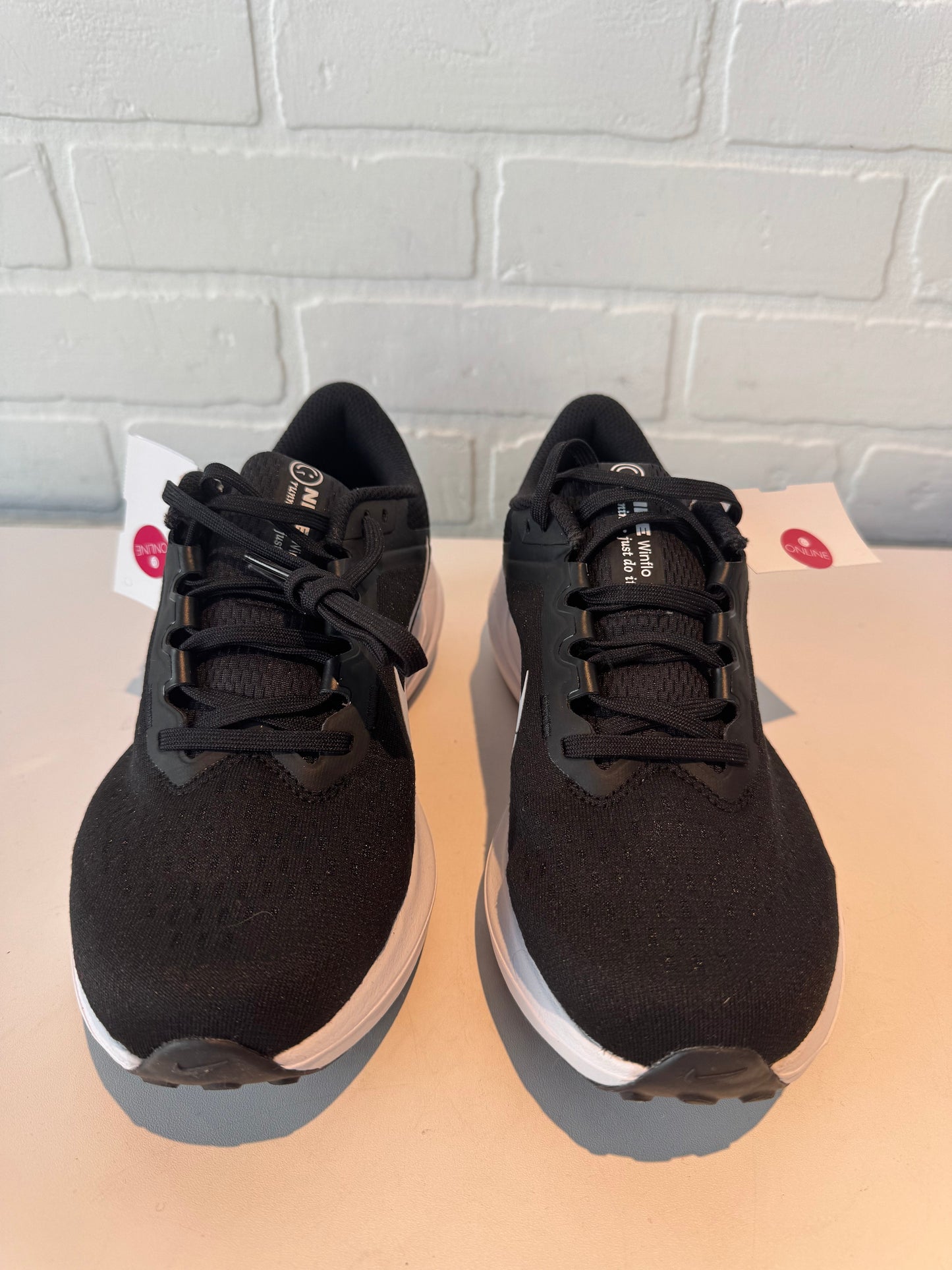 Shoes Athletic By Nike In Black, Size: 7