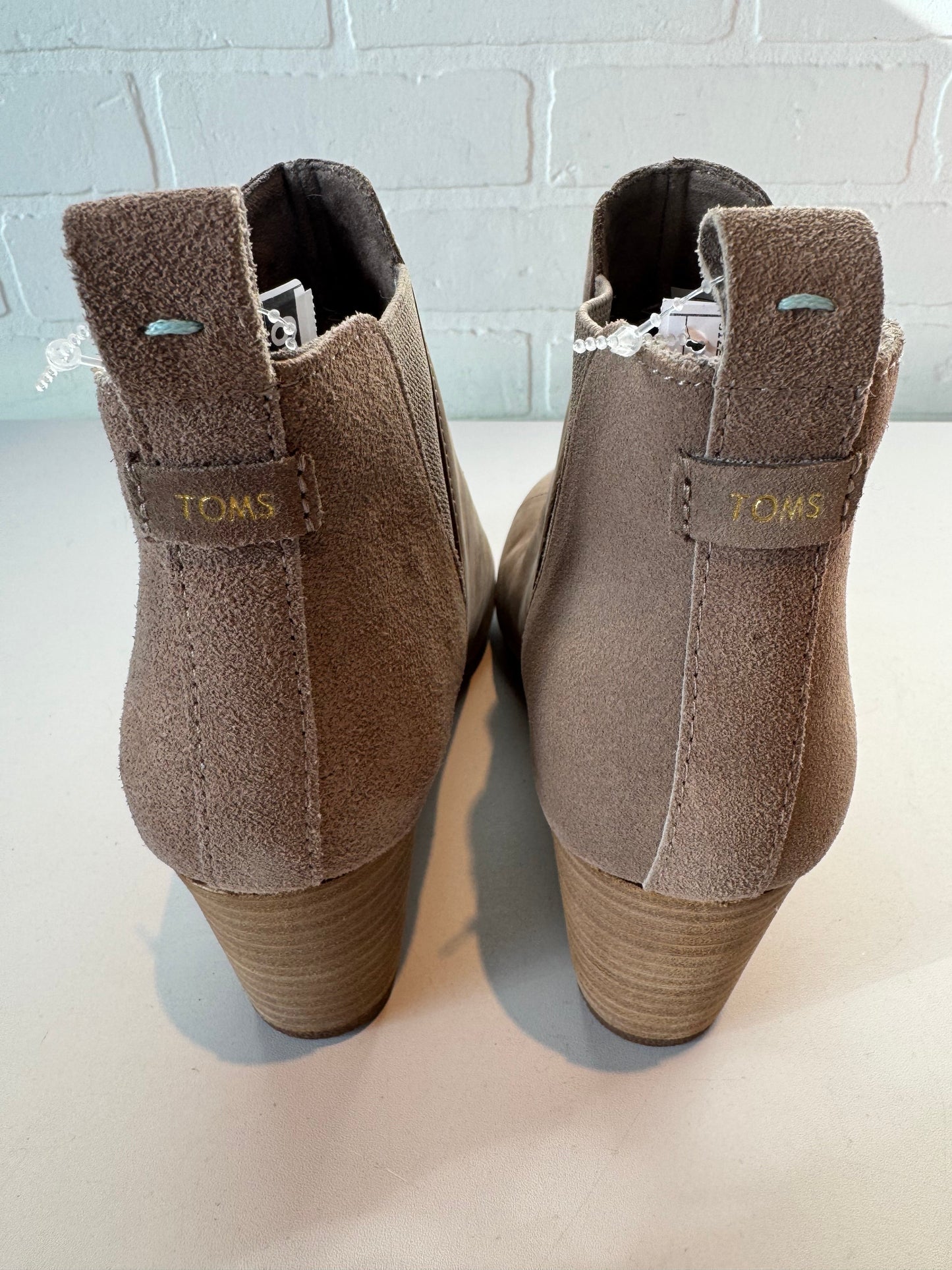 Shoes Heels Wedge By Toms In Brown, Size: 8