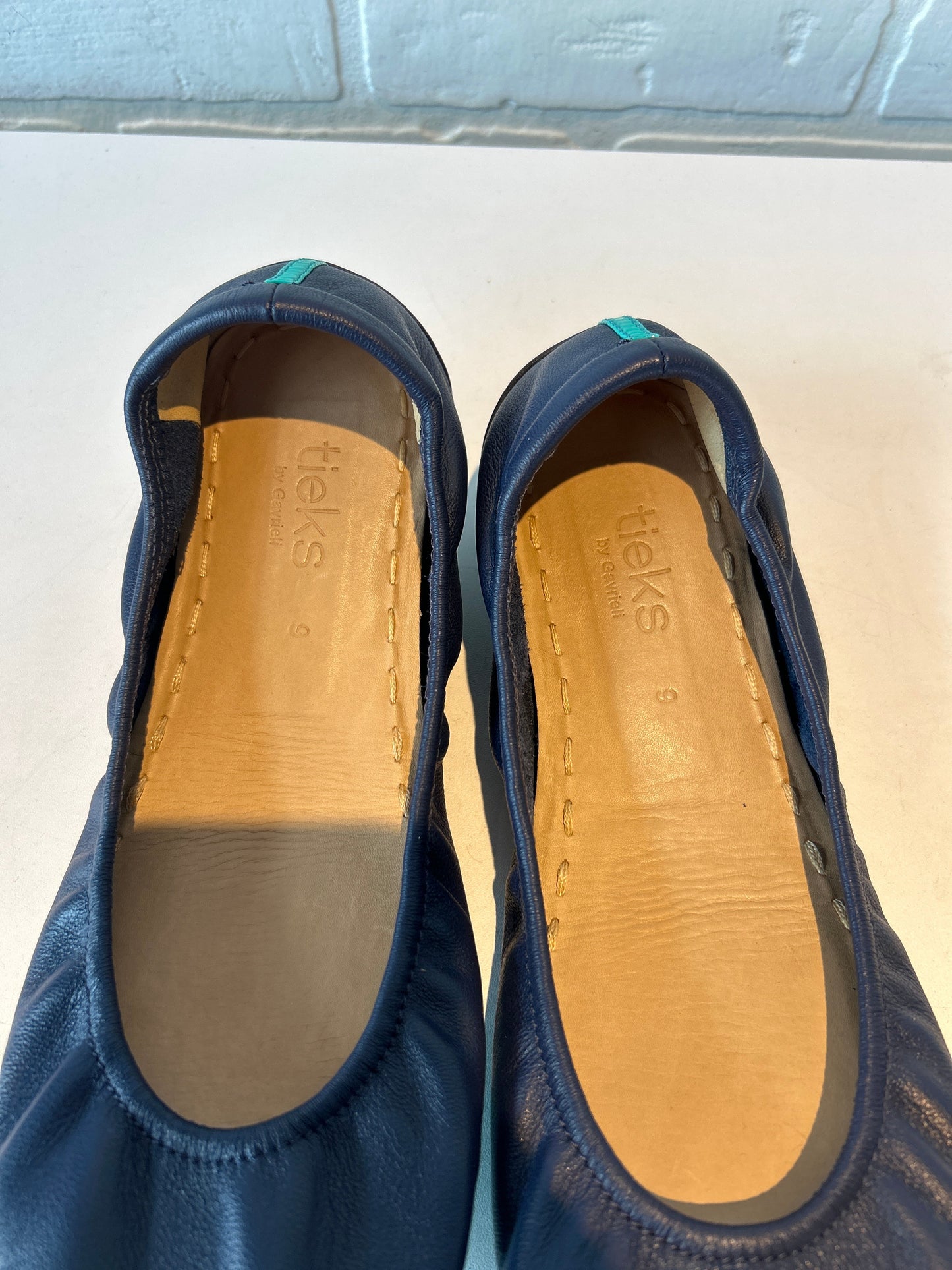 Shoes Flats By Tieks In Blue, Size: 9