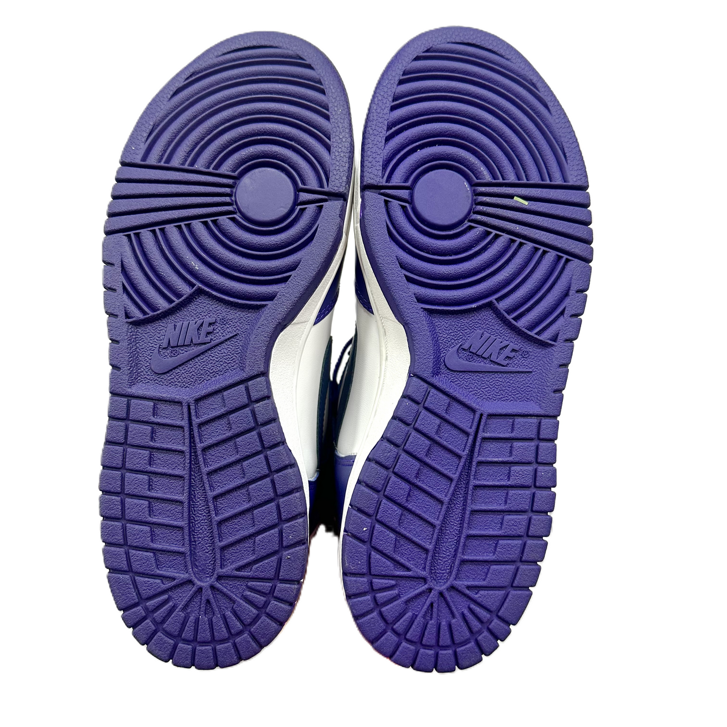 Shoes Sneakers By Nike In Purple & White, Size: 7.5