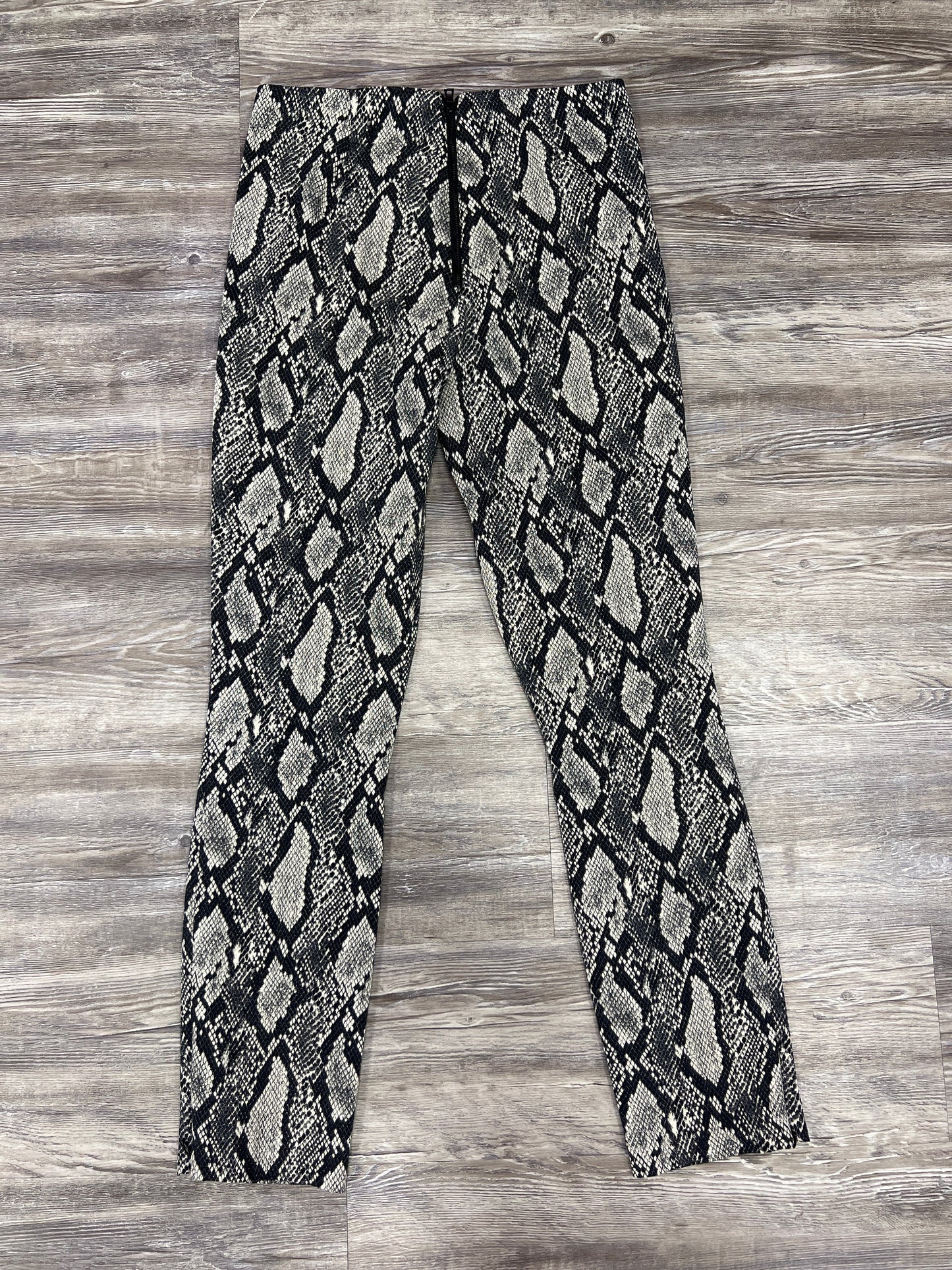 Pants Designer By Alice + Olivia Size: 6