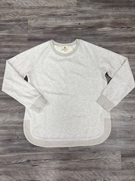 Sweatshirt Crewneck By Betsey’s Boutique Shop Size: M