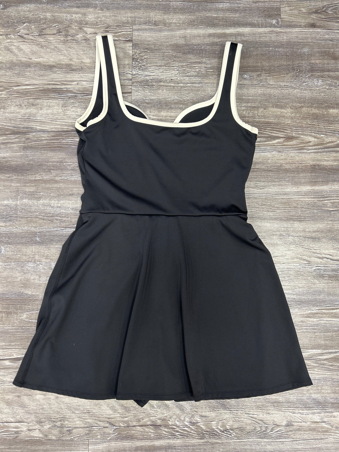 Athletic Dress By Reformation In Black & White, Size: L