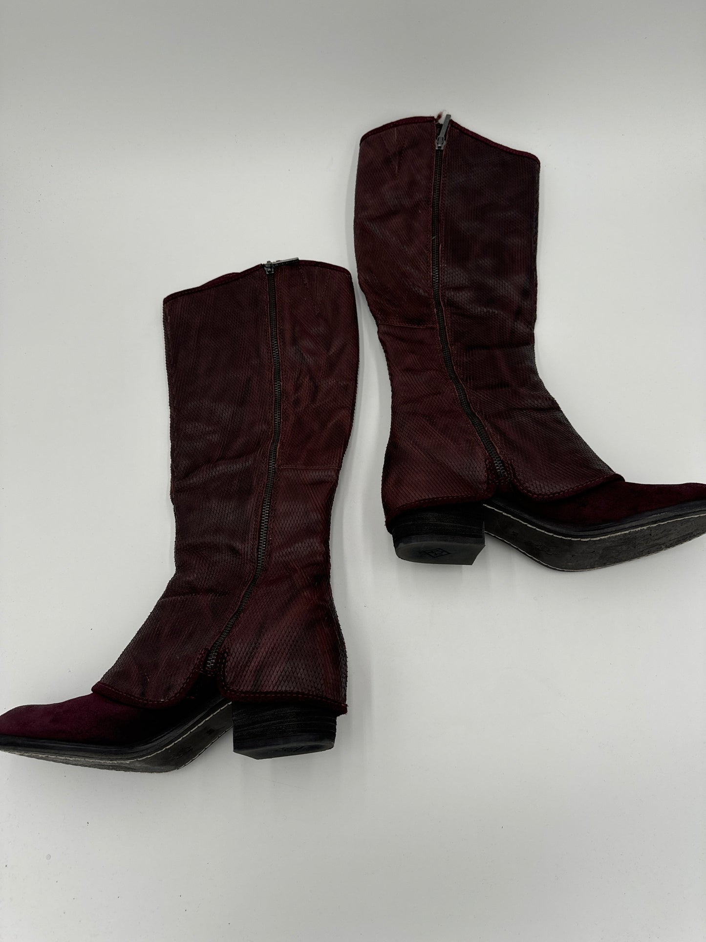 Boots Knee Heels By Donald Pliner In Maroon, Size: 8