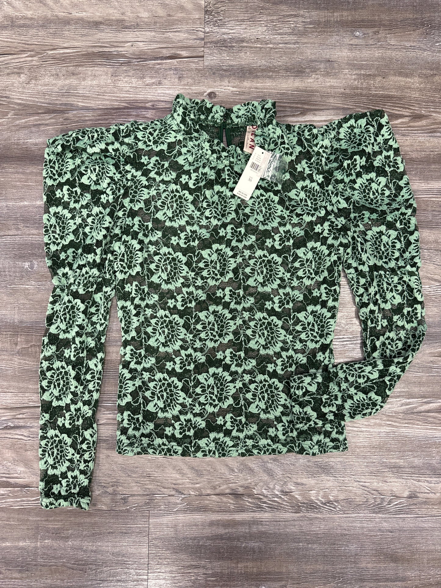 Top Long Sleeve By Dolan Left Coast In Green, Size: Xs