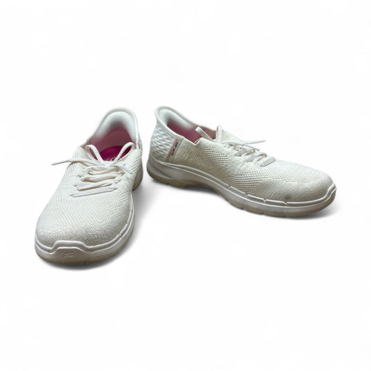 Shoes Athletic By Skechers In Cream, Size: 8.5