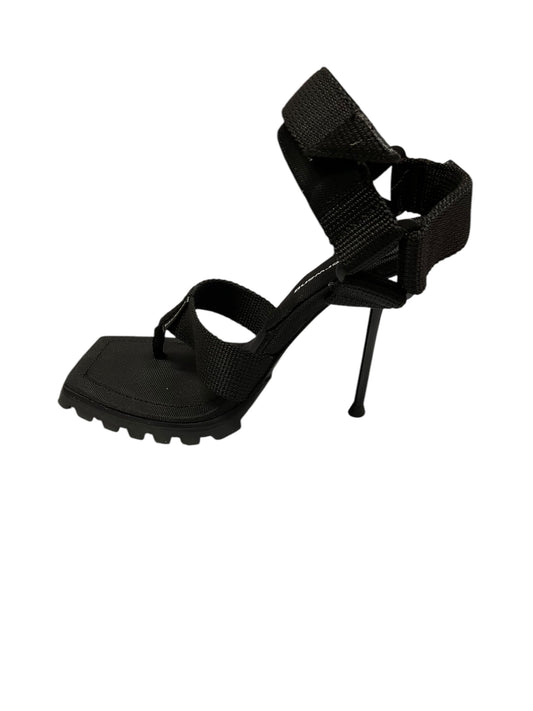 Shoes Luxury Designer By Alexander Wang In Black, Size: 5.5