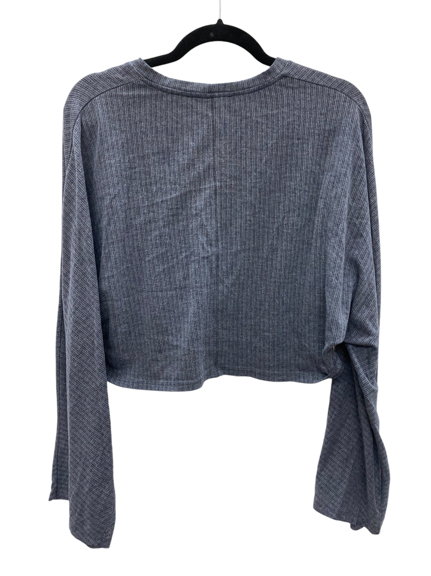 Top Long Sleeve Basic By Lush In Grey, Size: S