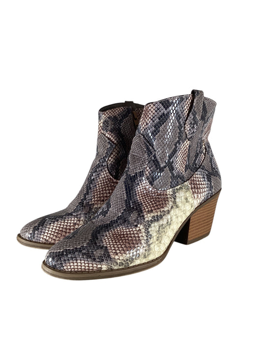 Boots Ankle Heels By Sugar In Snakeskin Print, Size: 10