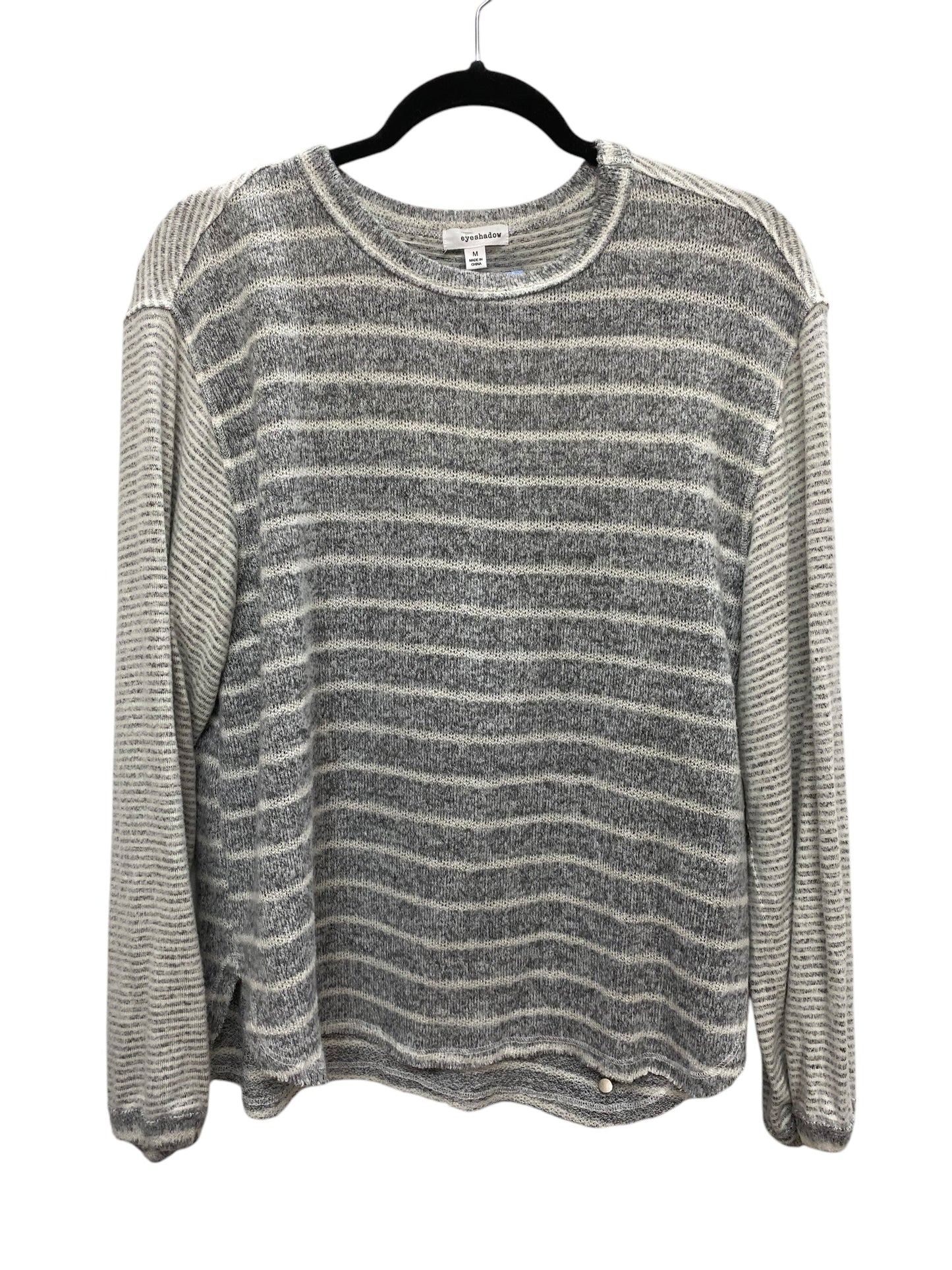 Top Long Sleeve By Eyeshadow In Grey, Size: M