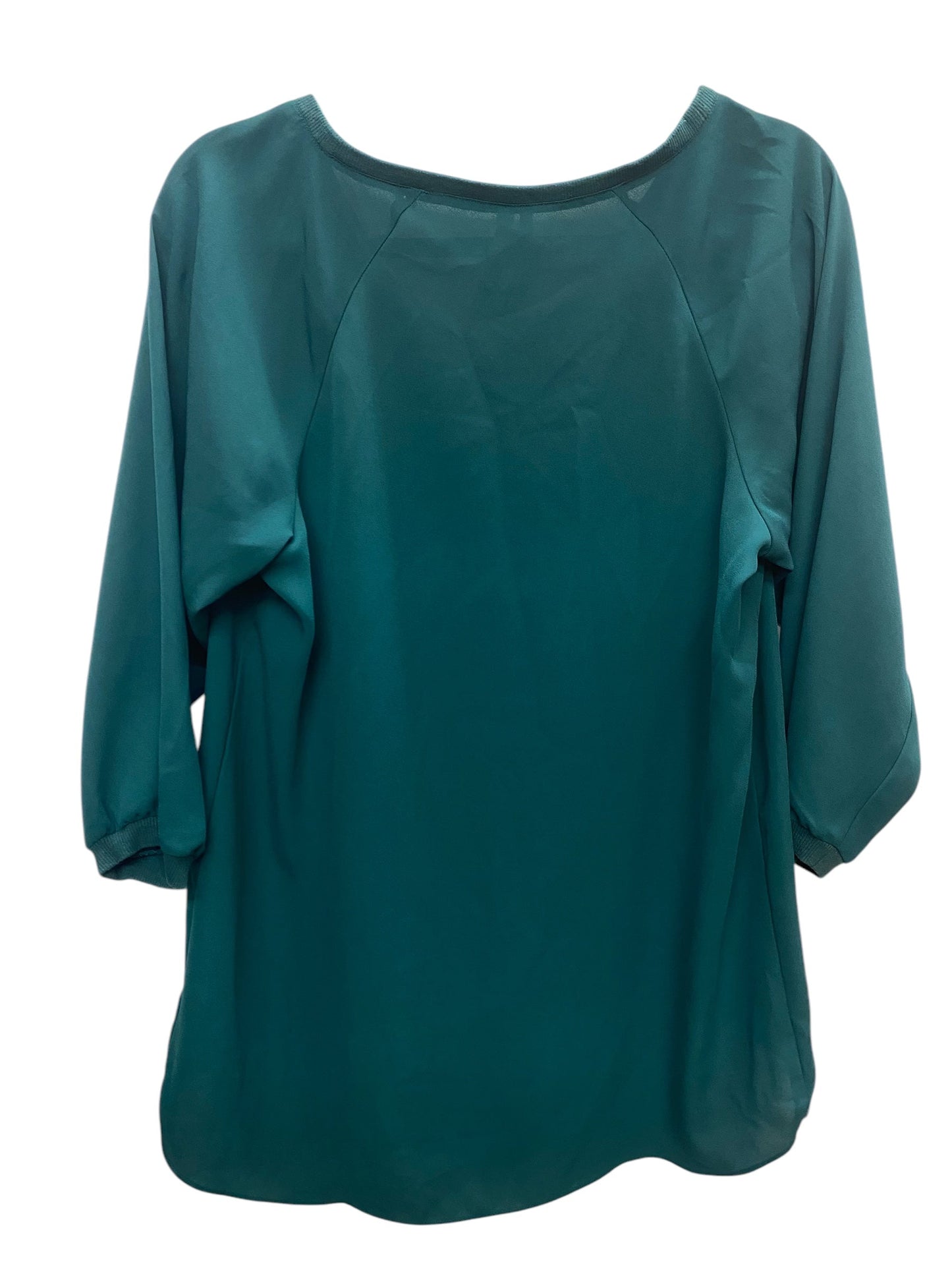 Top Long Sleeve By Maurices In Green, Size: M