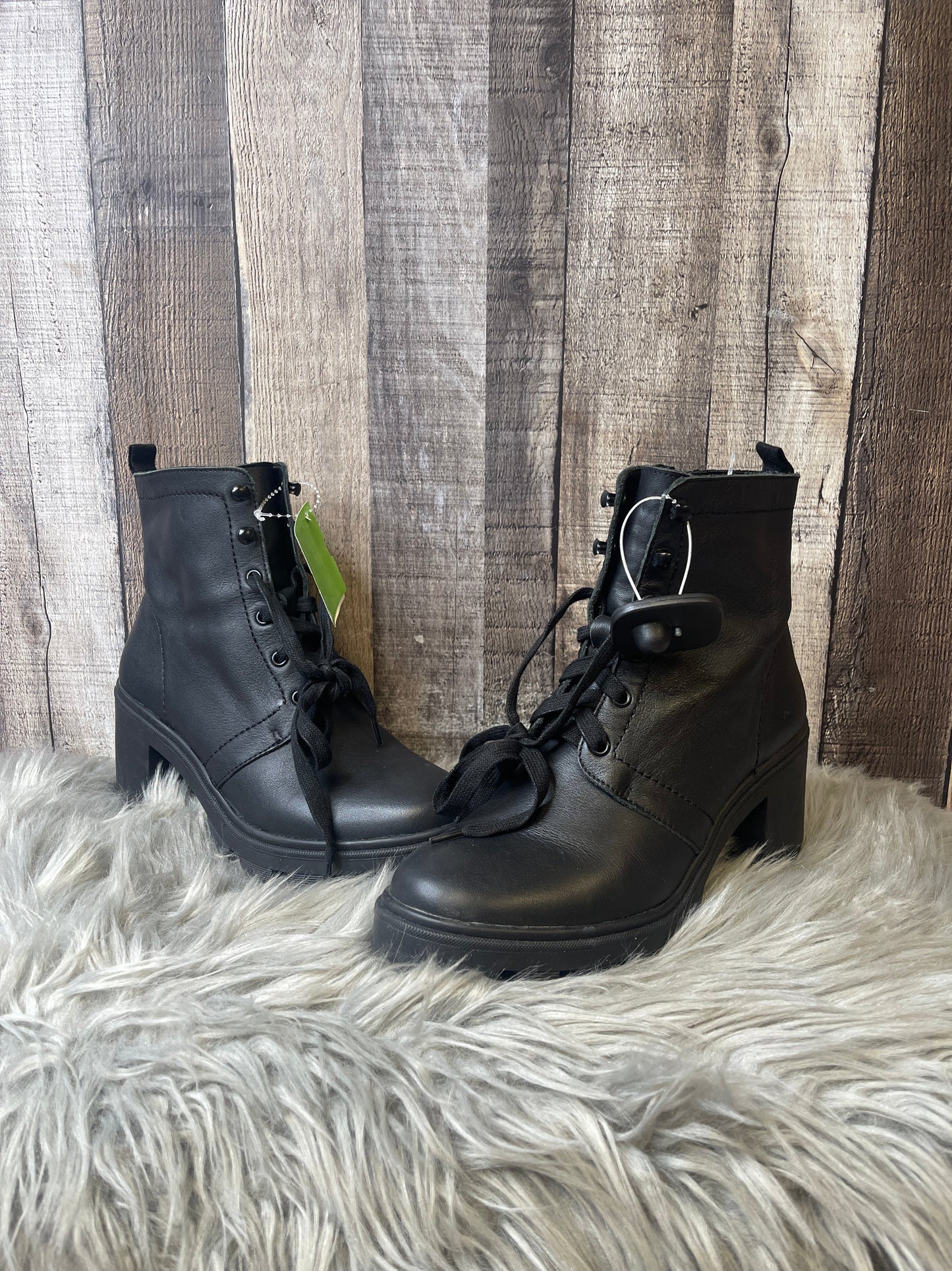 Boots Combat By Splendid  Size: 8