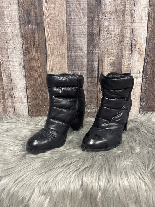 Black Boots Luxury Designer Chanel, Size 6 (36)