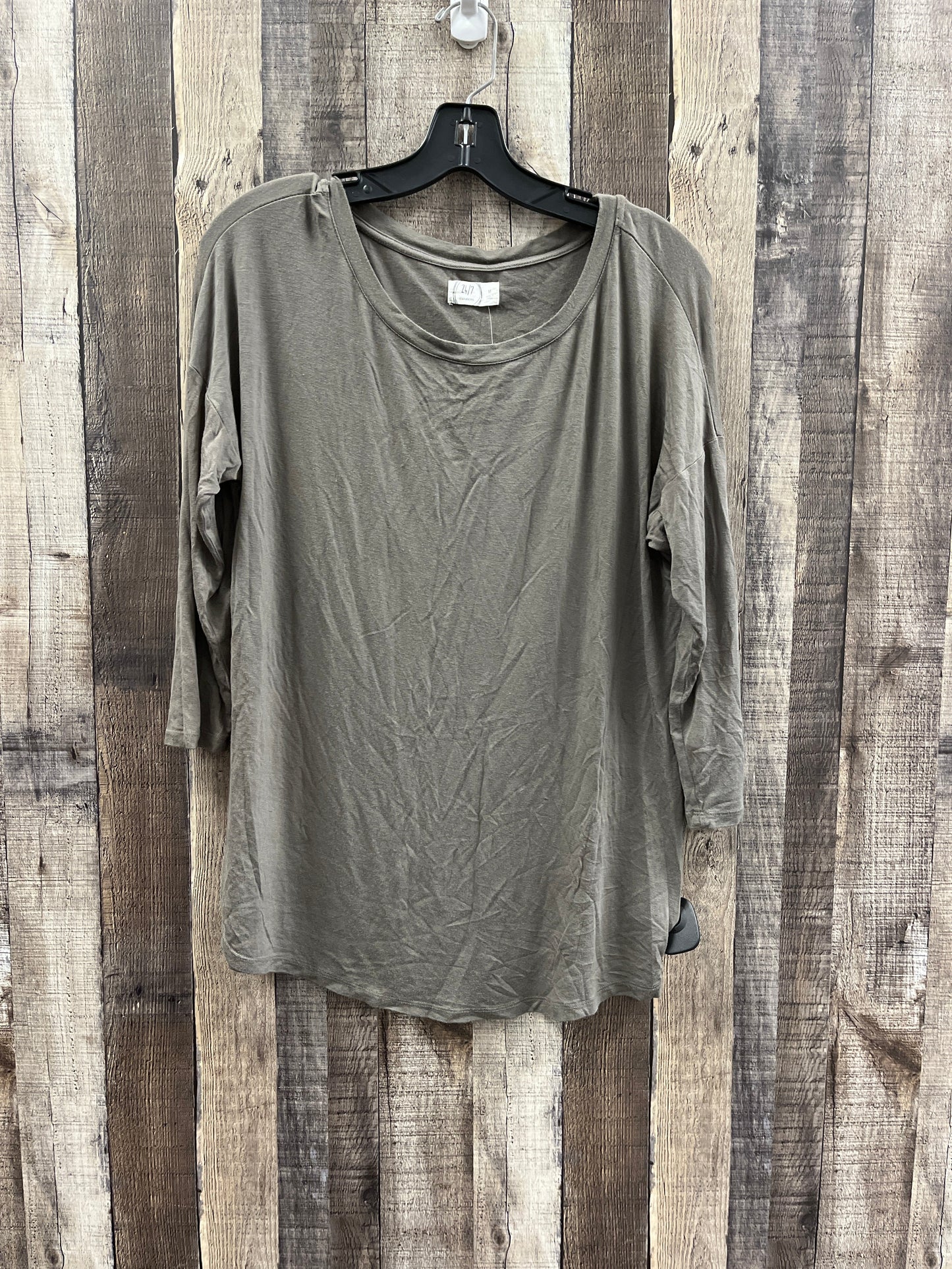 Top 3/4 Sleeve By Maurices In Green, Size: M