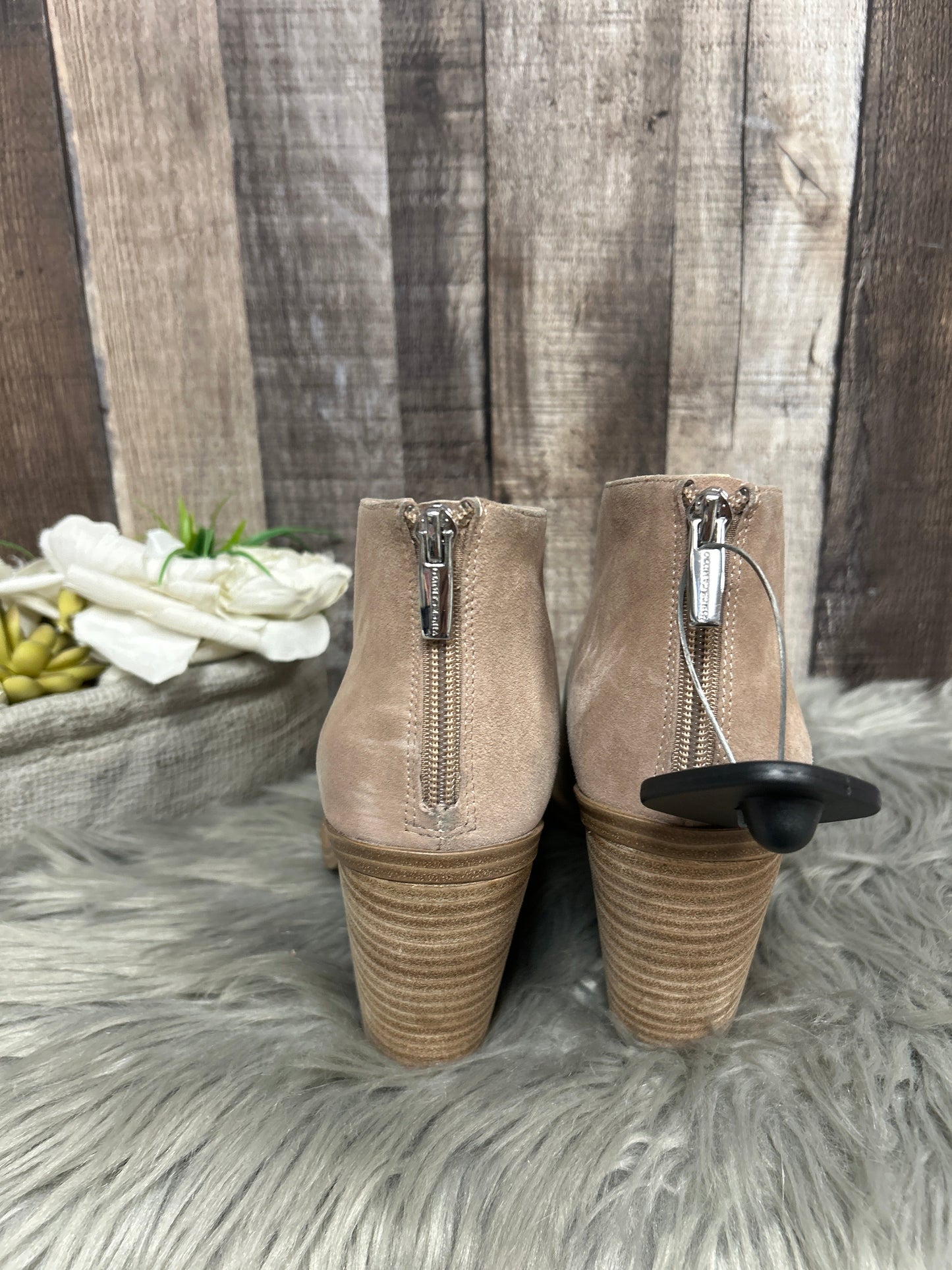 Boots Ankle Heels By Vince Camuto In Beige, Size: 9.5